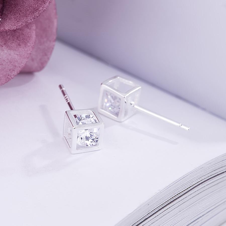 S925 silver love cube earrings geometric hollow square super flash diamond earrings personality creative simple temperament earrings