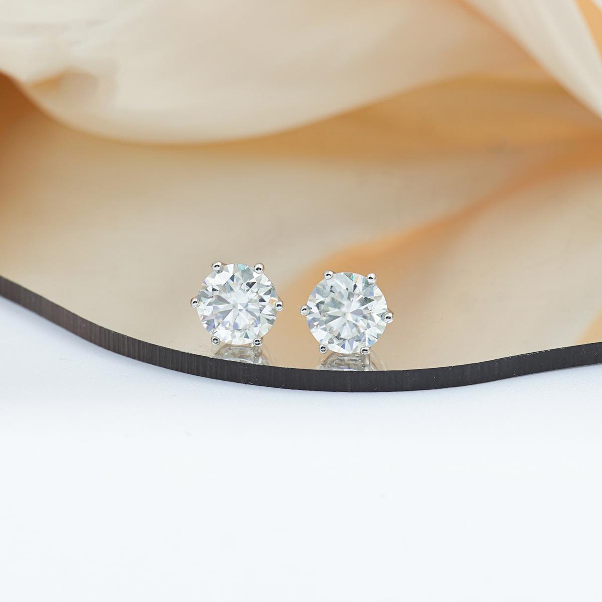 Delzzad S925 Six Prong Solitaire Earrings Round VVS Synthetic Moissanite Stud Earring Daily Costume Jewelry Accessories Perfect Birthday Wedding Anniversary Festive Gifts for Women Wedding Set