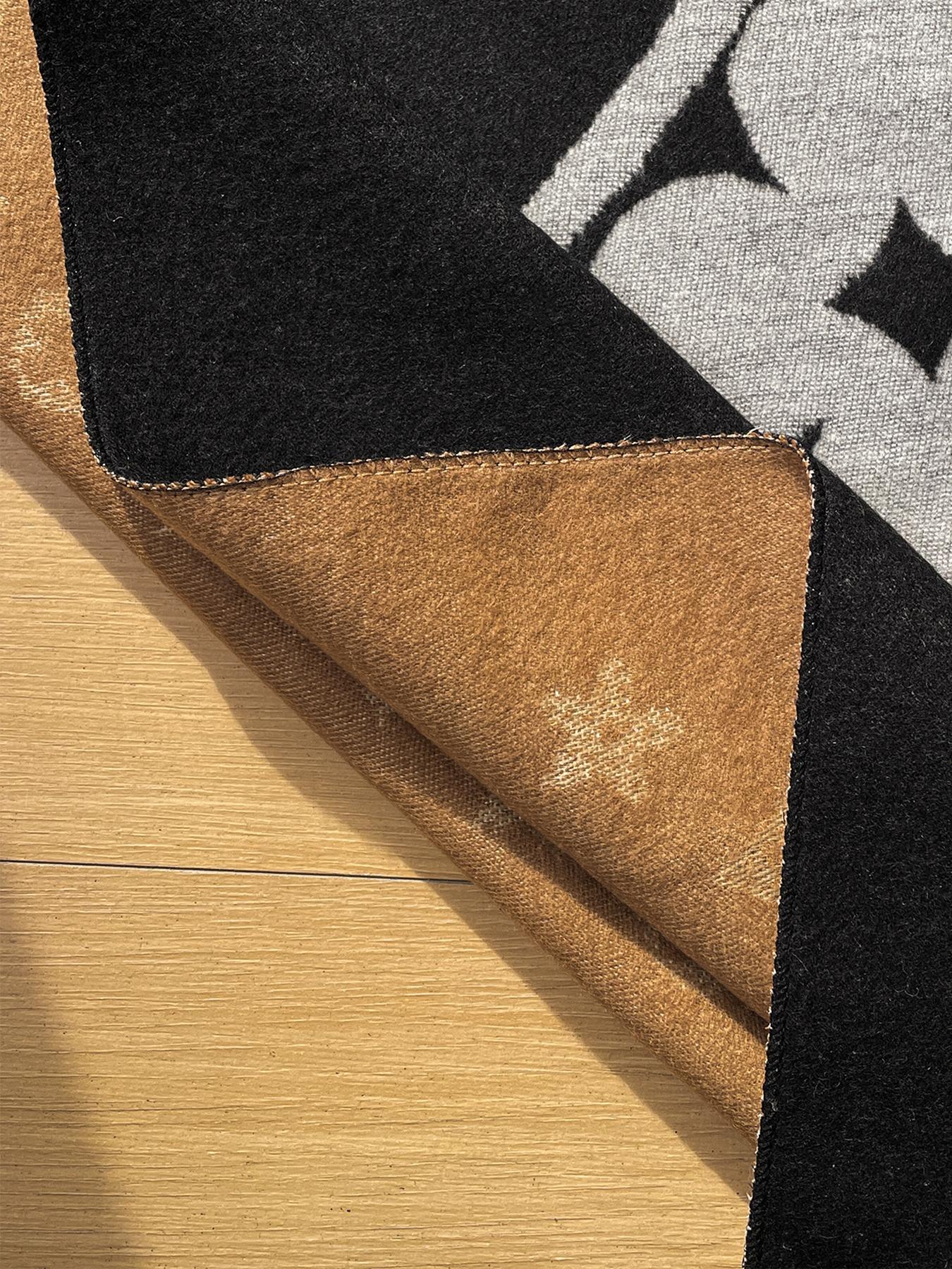 Boho Floral Pattern Imitation Wool Scarf for Women, Thick Soft Double-Sided Boho Style Shawl, Comfortable Design for Fall & Winter Daily Wear