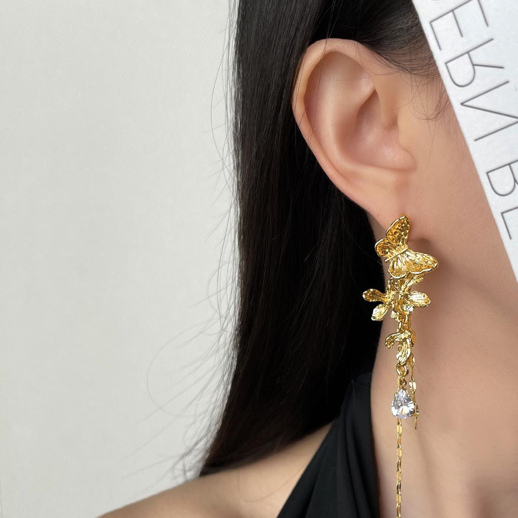 Butterfly Motif Earrings with Cubic Zirconia, Elegant Long Tassel Design, Perfect for Parties and Everyday Wear, Light-Luxury Style Jewelry