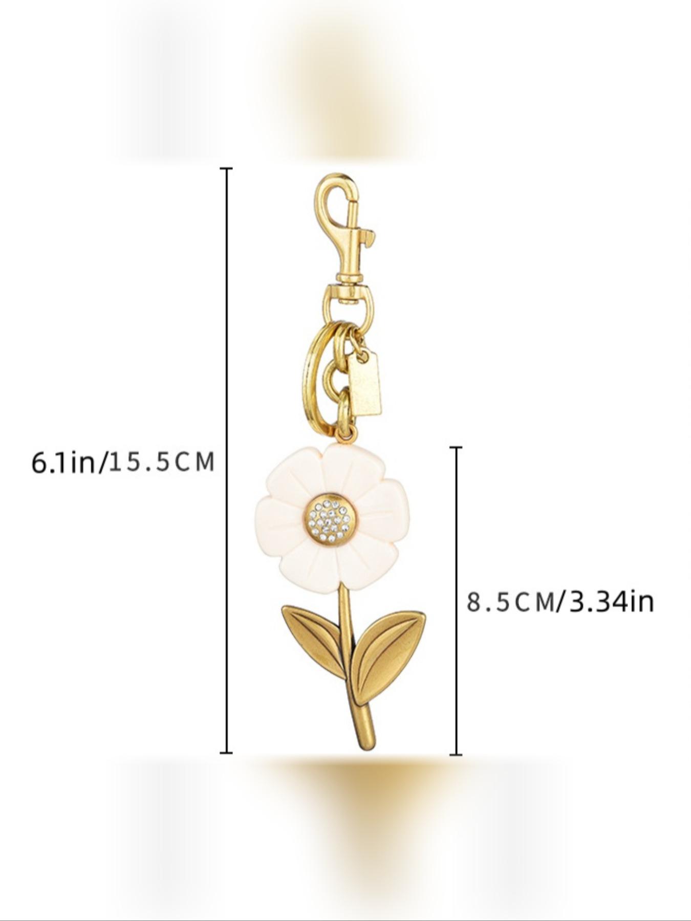 Women's Fashion Sunflower Keychain Pendant, New Year Bag Charm Accessory, Stylish Statement Piece for Bags & Clothes