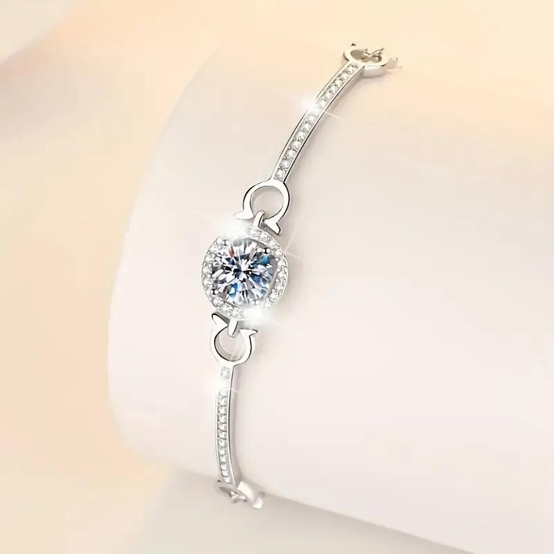 Zircon Bracelet, Moissanite Diamond Mobius Bracelet Accessories for Women's Wedding Engagement 925 Silver Daily Noble Exquisite Accessories Gift