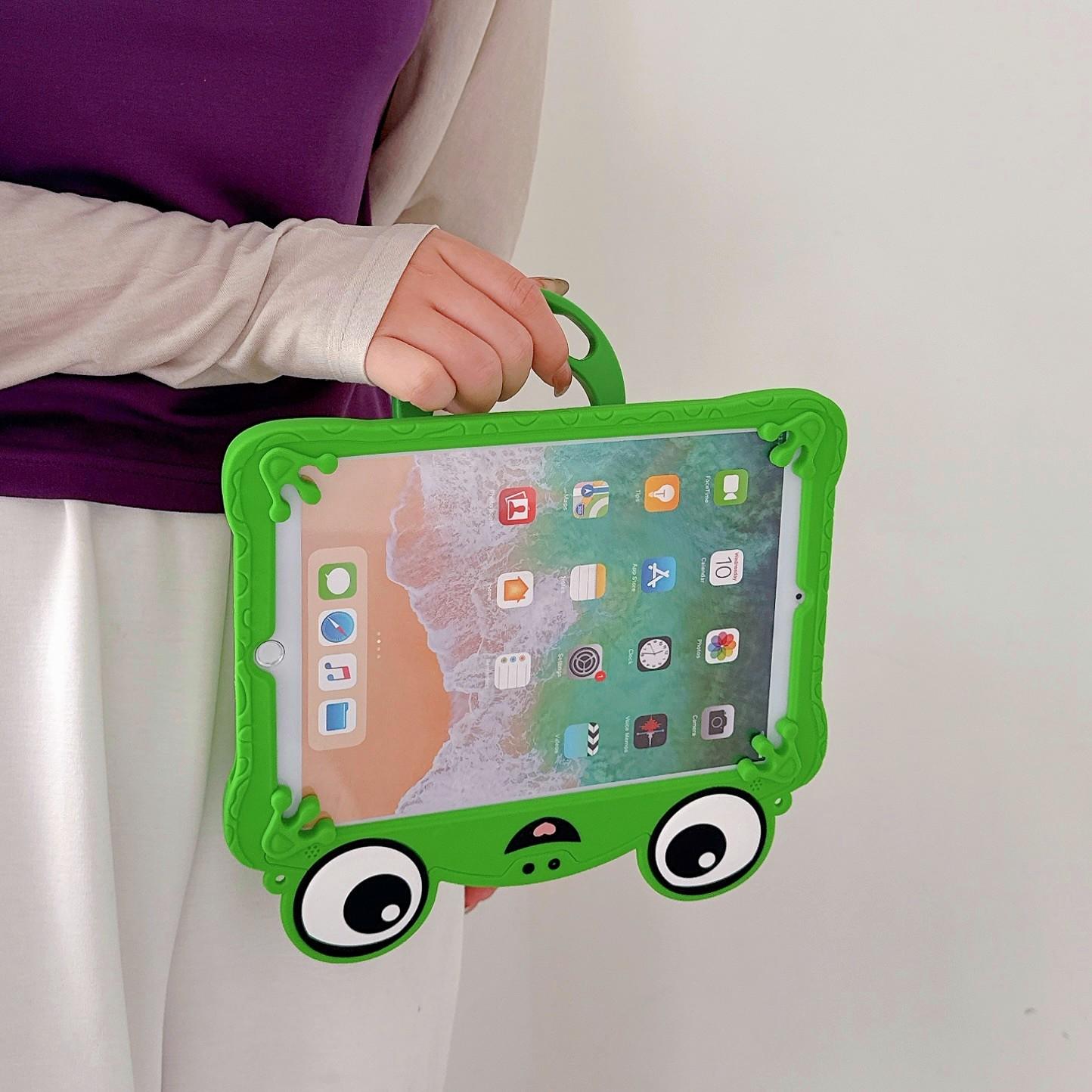 Cute Frog Tablet Case for Kids, Soft Silicone Protective Cover, 360° Rotating Stand, Cartoon Design, Compatible with iPad 7th-10th & Air 11-Inch, Tablet Accessories