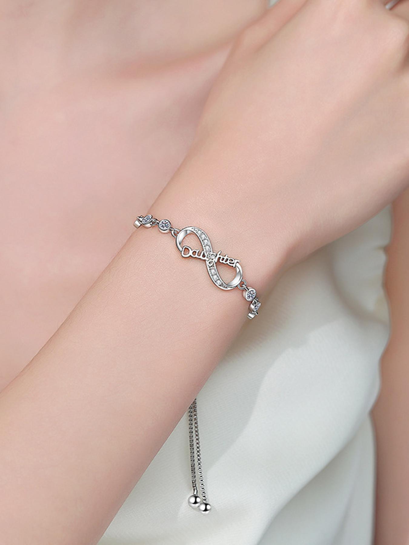 Mother's Day gift, a necklace set filled with endless tender love, adjustable infinity bracelet suitable for women. Give it to your daughter. As a Mother's Day gift for your mom, it can be a school season necklace gift or a Teacher's Day bracelet gift.