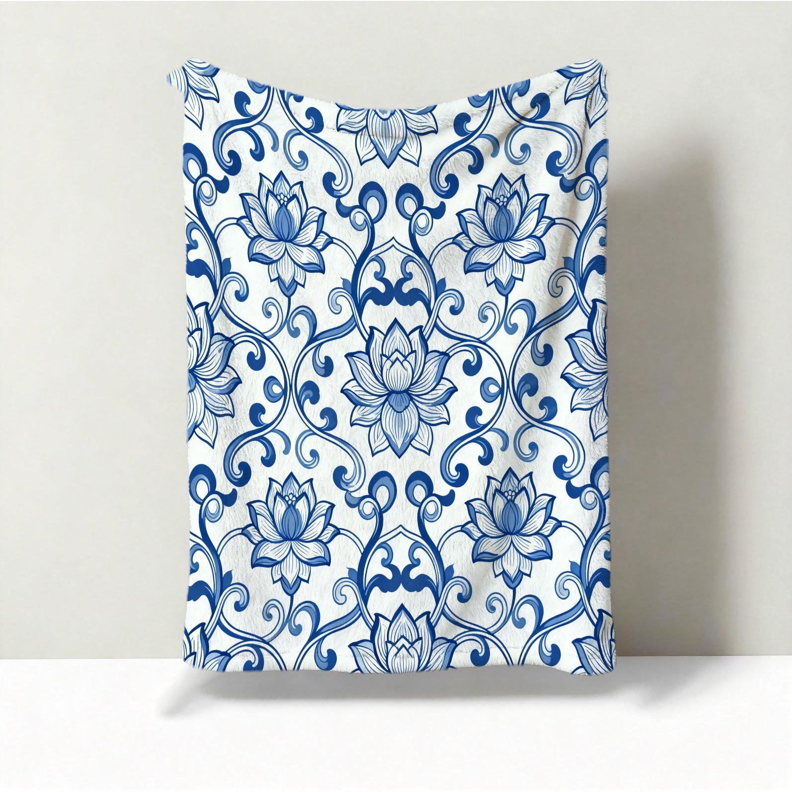 1 Pack Blue and White Porcelain Lotus Single-Side Printed Flannel Blanket, HD Digital Print Chinoiserie Floral Ultra-Soft Plush Throw Blanket, Warm Cozy Multipurpose All Season Gift Blanket for Couch Bed Travel