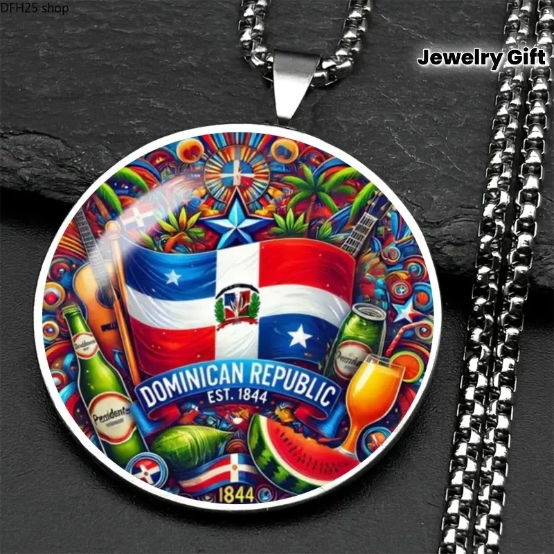 Dominican Republic Flag Pendant Necklace, Vintage Round Statement Necklace with Colorful Caribbean Culture Art Print, Gold Tone Chain Jewelry for Daily Wear, Travel Souvenir Gift for Men & Women