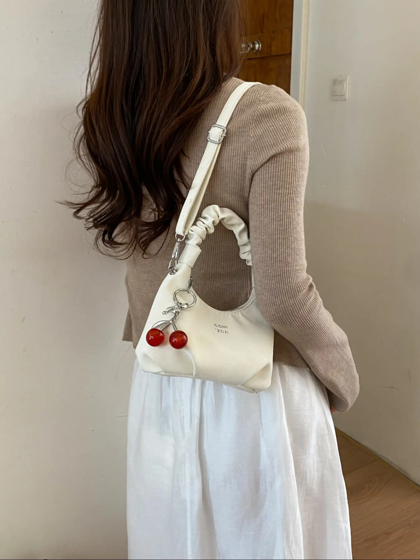Women's High-End Shoulder Bag, Multifunctional Design, Ideal for Daily Use and Office Work, Fashion Handbag, Elegant Accessory