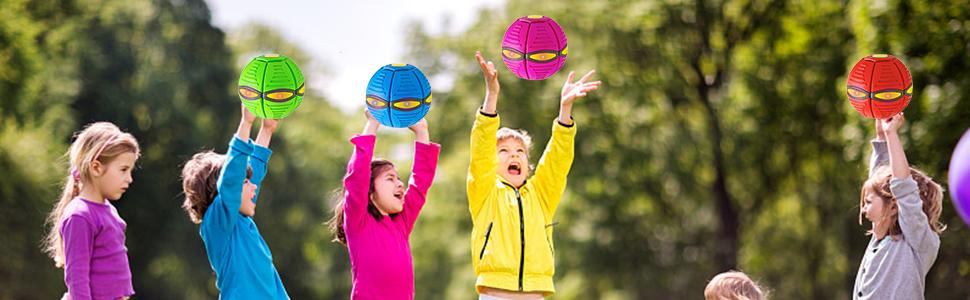 4PCS (Random colors) Magic Ball Toy with Lights, UFO Portable Flying Saucer Toys Stomp Magic Ball Childrens Toy, Magic UFO Ball, Creative Decompression Ball Toy for Kids Boys and Girls Outdoor Gift