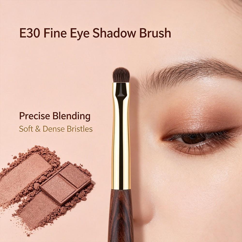 E30 Horse Hair Fine Eye Shadow Brush, Small Eyeshadow Eyeliner Brush, Handmade Rosewood Copper Pipe, Makeup Brush for Eye Puffiness Details, Cosmetic Brushes