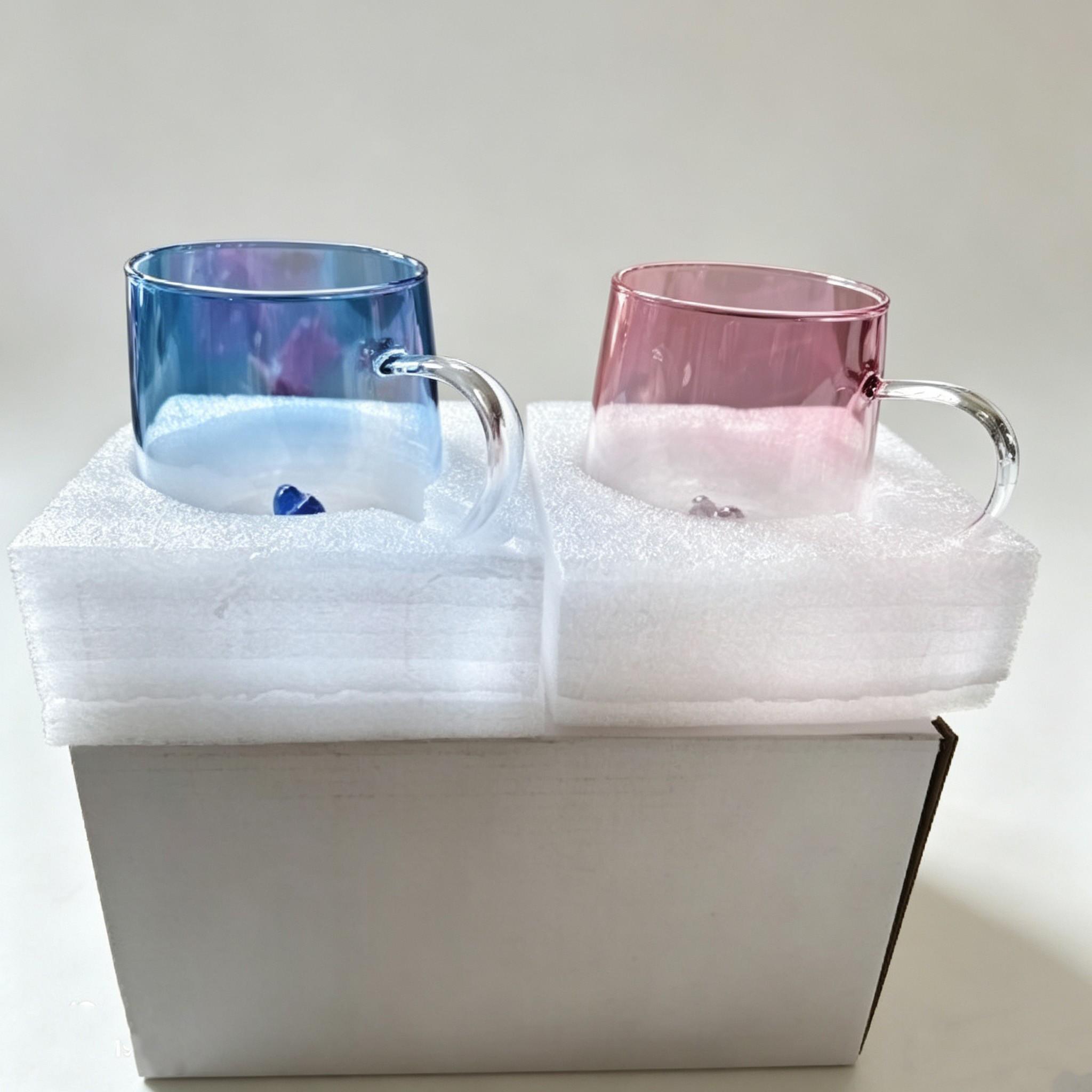 2 Pack gradient high Borosilicate Glass Cups, Transparent Coffee Cups, Coffee Mugs, Modern Glass Mug, Reusable Water Cups, 3D Heart Hand-Holding Cups, Aesthetic Tea Cups, for Coffee, Juice, Milk, Water, Mother's Day Gift