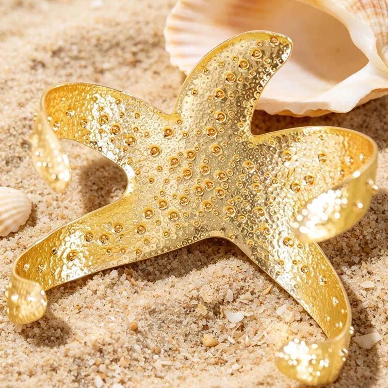 Women's Vintage Gold Geometric Star Metal Texture Adjustable Size Female Cuff Bracelet, Exaggerated Open-Arm Design for Casual Wear Fashion Jewelry, Open Arm Shape