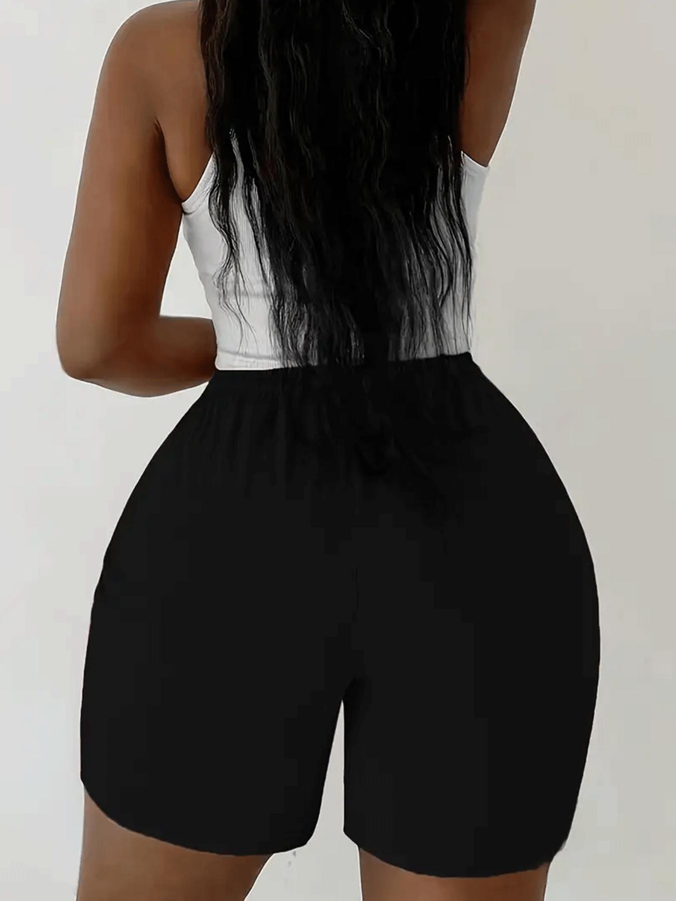 Pack of 2 solid-color drawstring athletic shorts with an elastic waistband and slanted pockets, casual style, suitable for spring, summer, and autumn.