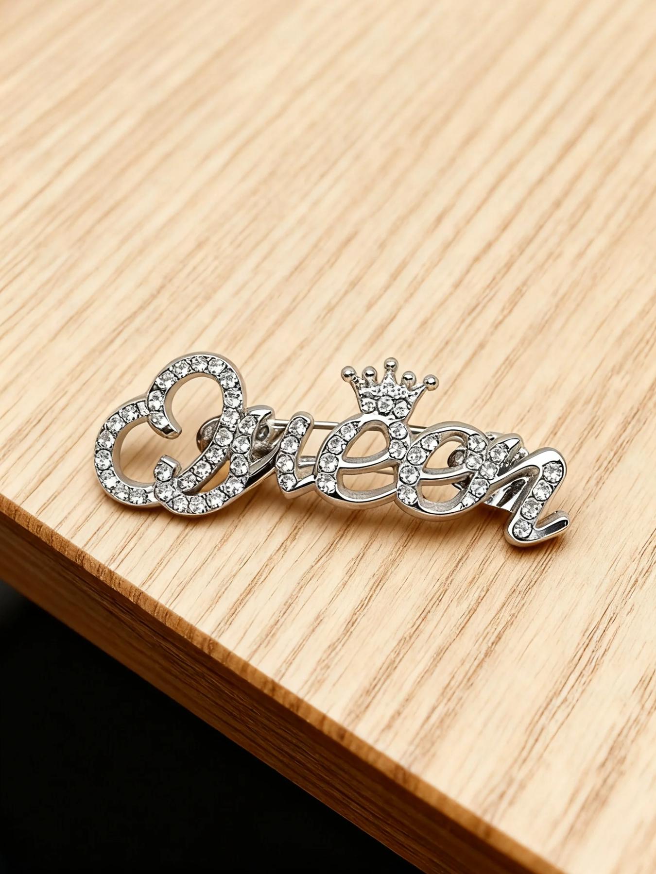 1pc Exquisite Letter Queen Brooch All-Match Personality Pin Ins High-End Brooch Summer Corsage Temperament New Accessories