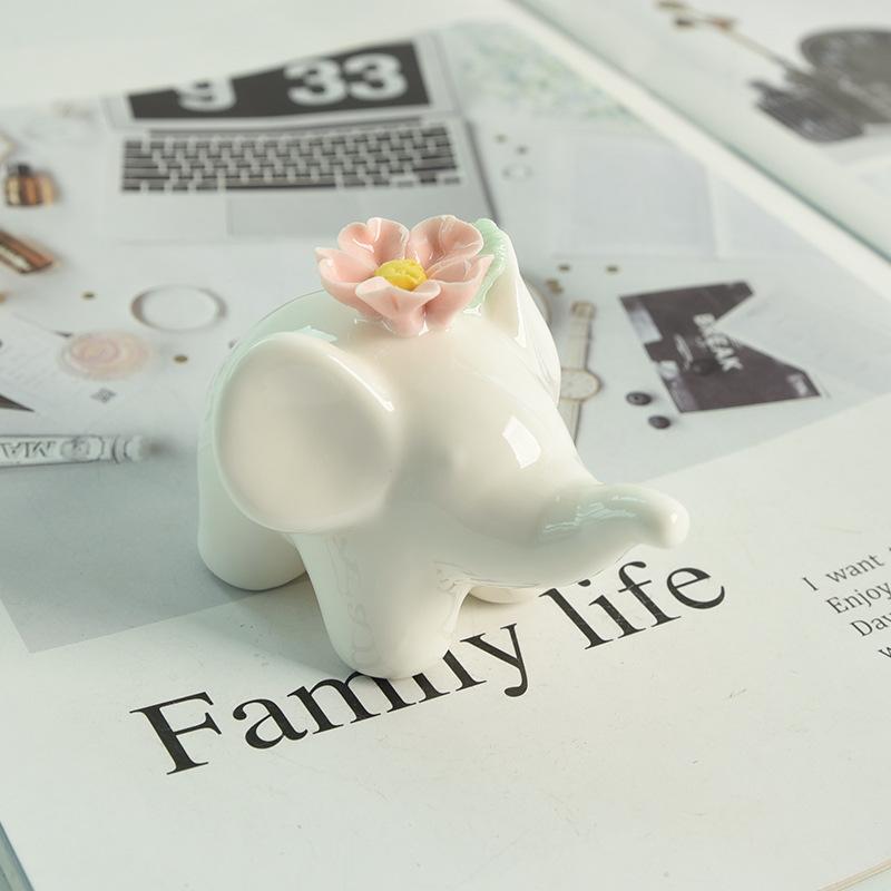 Cute Ceramic Elephant Incense Holder, Handcrafted Floral Incense Burner for Sticks, Aesthetic Cute Room Decor for Yoga Meditation, Boho Desk Decor, Spiritual Gift for Relaxation, Lucky Elephant Home Decor