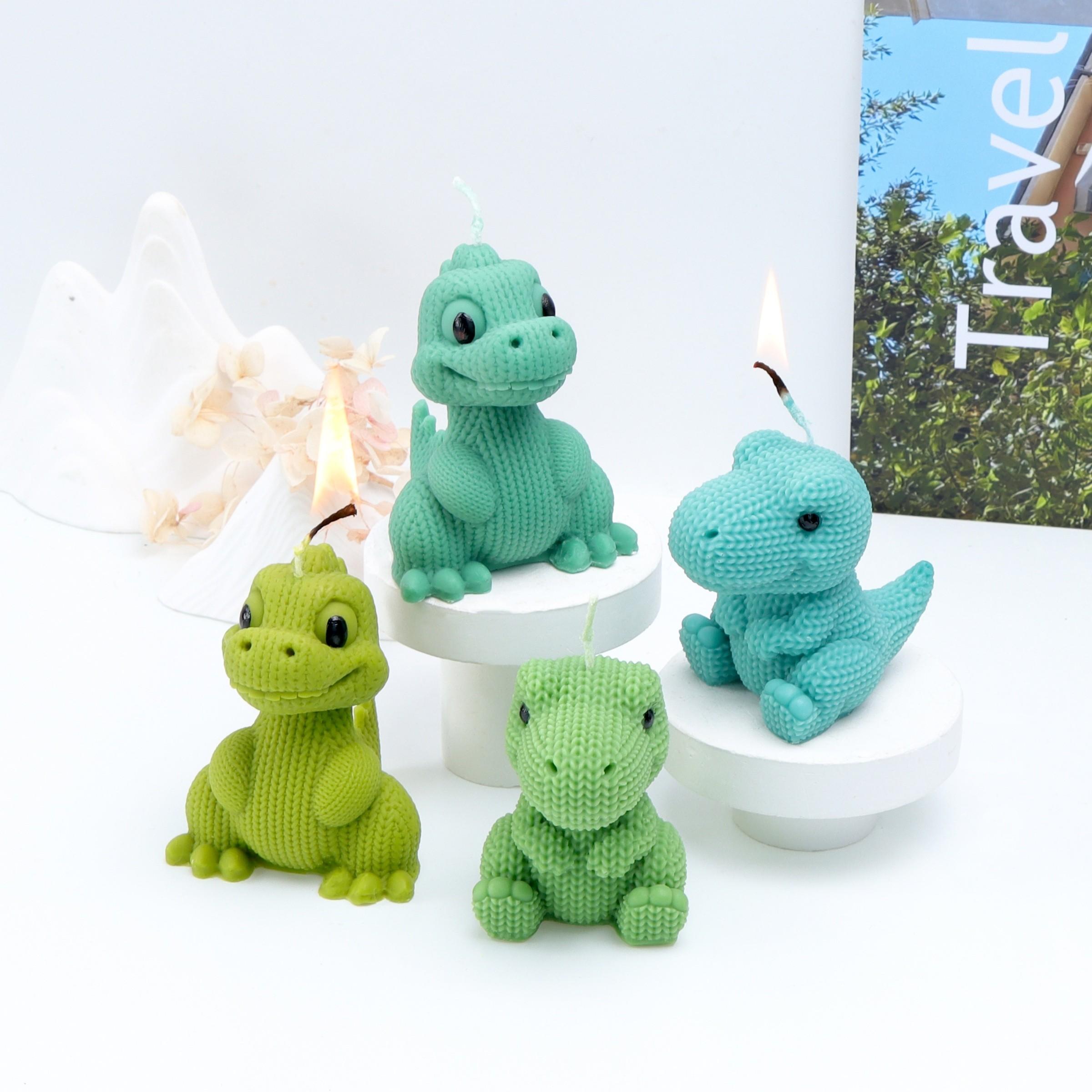 3D Knitted Dinosaur Silicone Mold, Reusable Cute Dinosaur Candle Mold for DIY Aromatherapy Candle, Soap, Resin, Plaster, Handmade Craft Home Decor