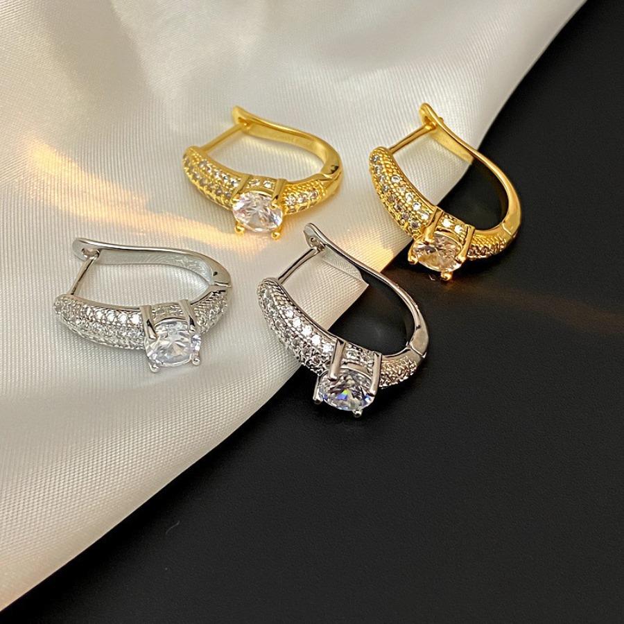 Korean version of popular jewelry, eight hearts and eight arrows, like water, ear buckles, temperament, light luxury and versatile, high-end earrings, earrings.