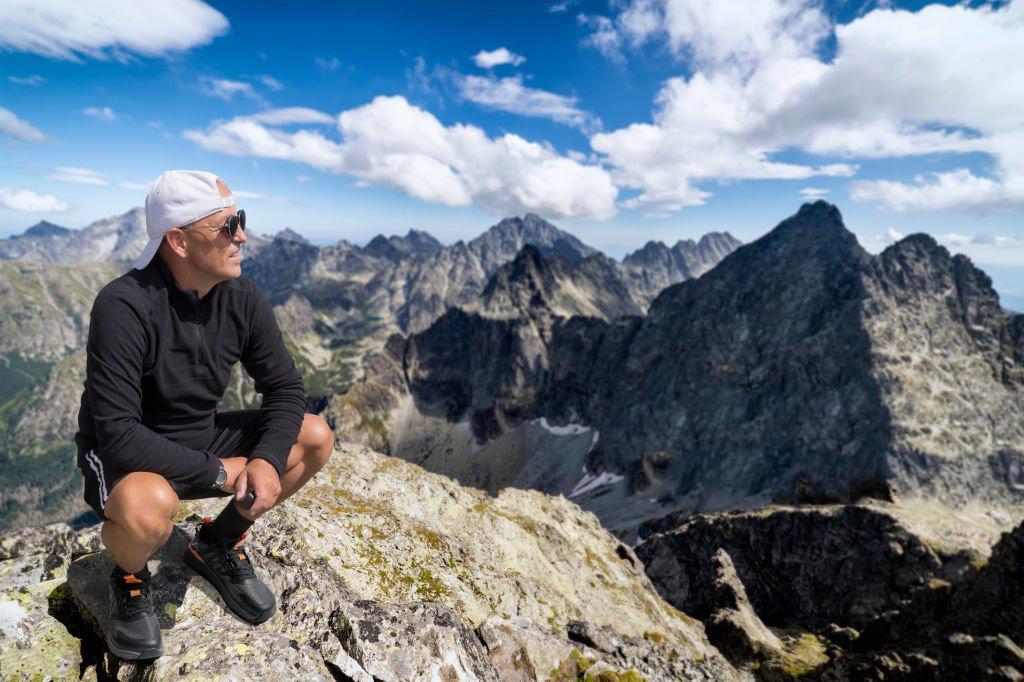 Men's Sneakers Wide Toe Box Hiking Walking Lightweight Breathable Shoe Non-Slip Outdoor Sports Trail Running Tennis Shoes