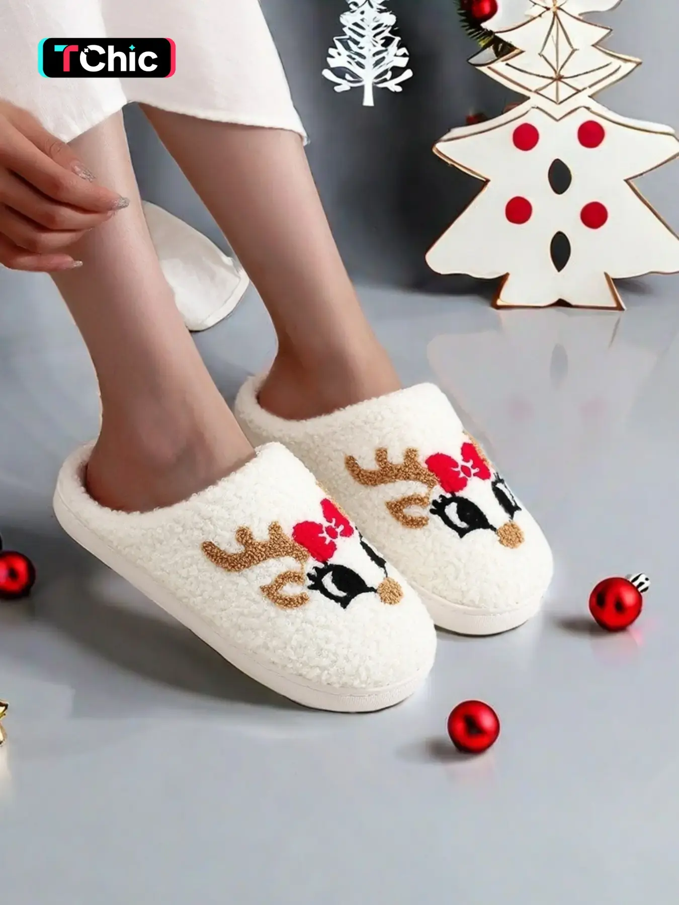 Women's Cute Cartoon Reindeer Pattern Plush Slippers, Casual Soft Comfortable Home Slippers, Warm Slippers for Indoor & Outdoor Use for All Seasons, Fuzzy House Slippers, Soft Fluffy Footwear