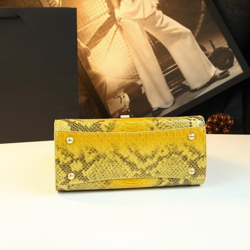 Elegant Snake Print Handbag, Luxurious Retro Small Square Bag, Chic Commuter Crossbody Bag, Unique Design Shoulder Bag