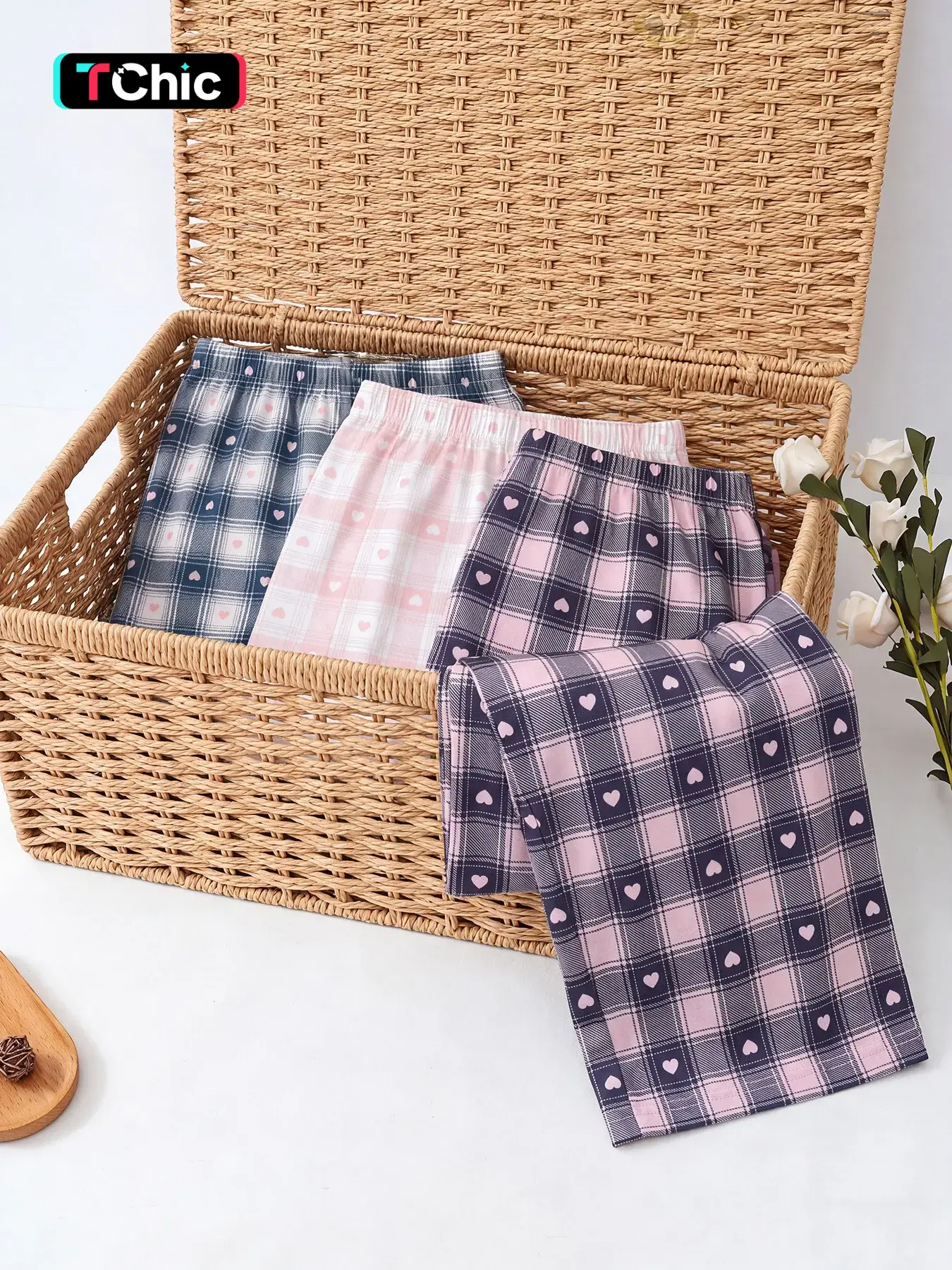 Multi‑scene Women Long Sleep Pants 3 Pack, wearable through every season, sweet heart‑plaid loungewear, comfy everyday home trousers, fashionable relaxed bottoms for morning routine and bedtime relaxation