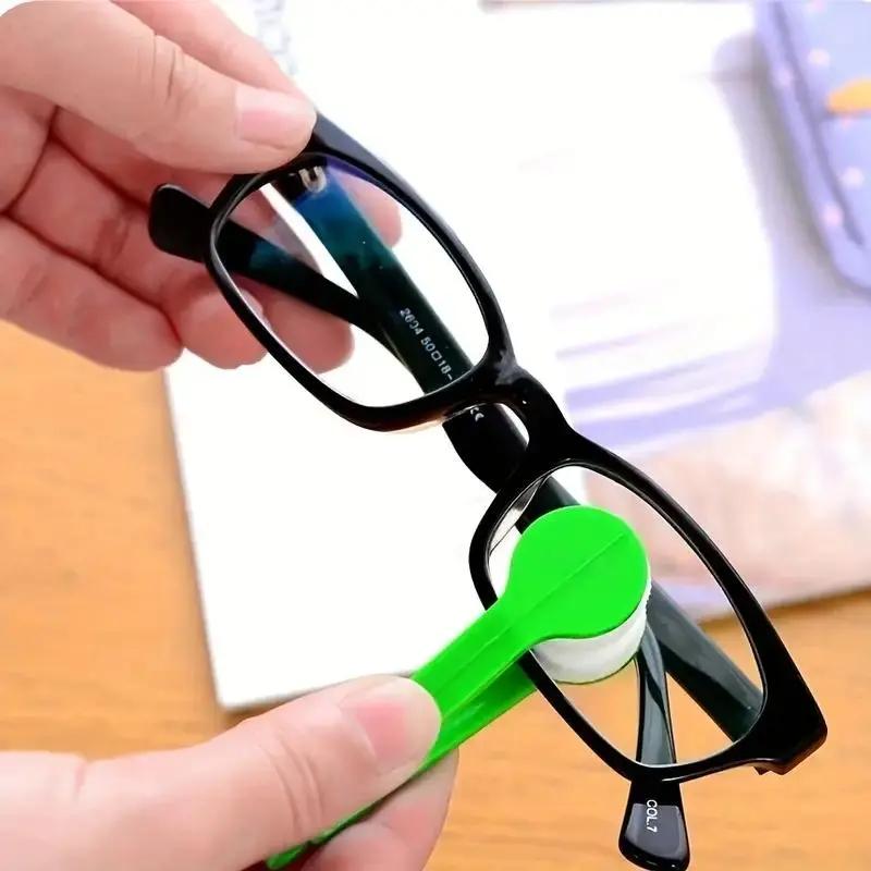👓 Instant Crystal Clear | 5 Pack Mini Microfiber Eyeglass Cleaner Clips | Portable Glasses Lens Wipers