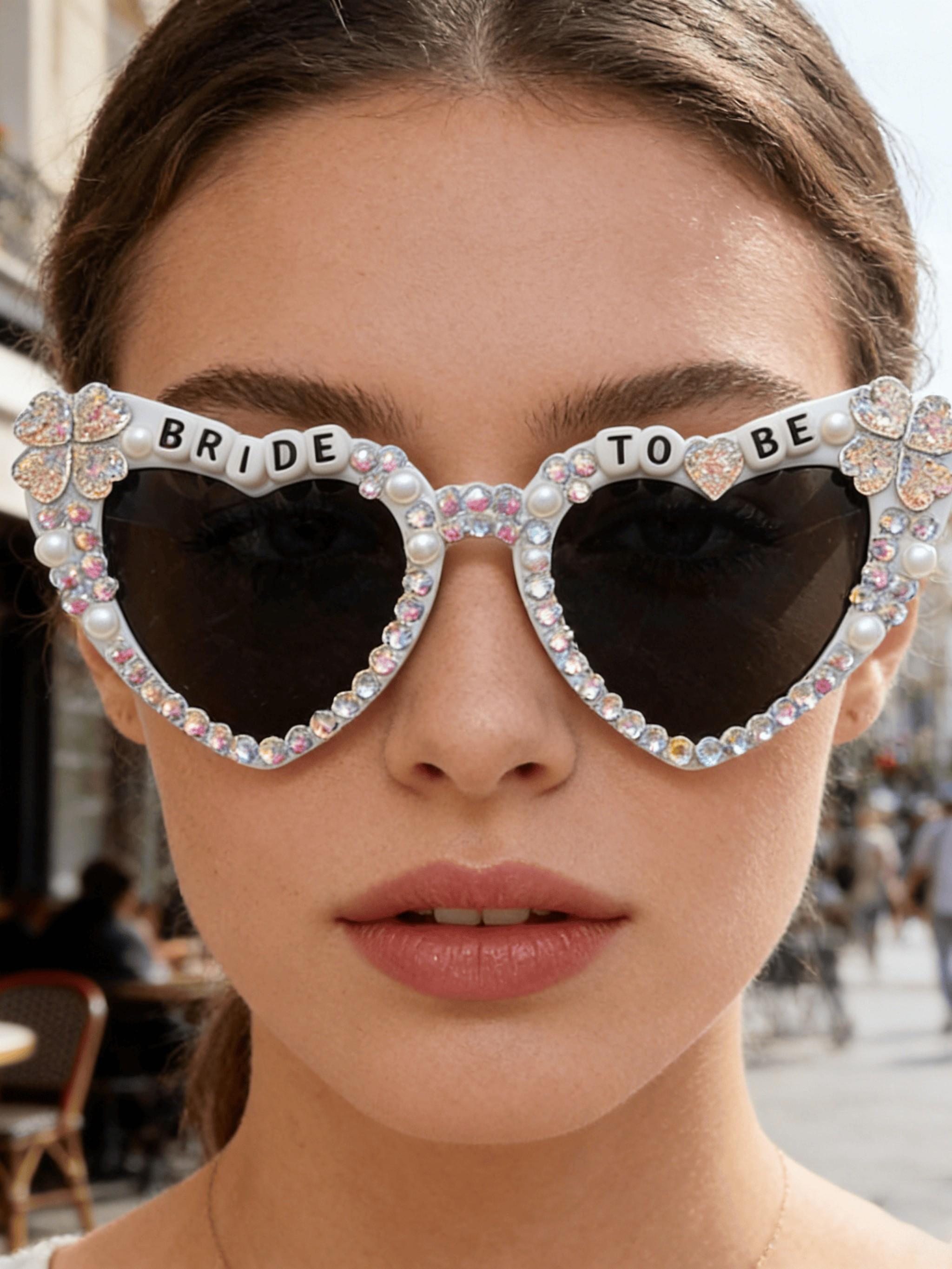 Bride-To-Be Full-Diamond Heart Sunglasses, Pearl Clover Decoration, Pre-Wedding Singles Party Photo Sun Glasses, Elegant Bridal Accessory