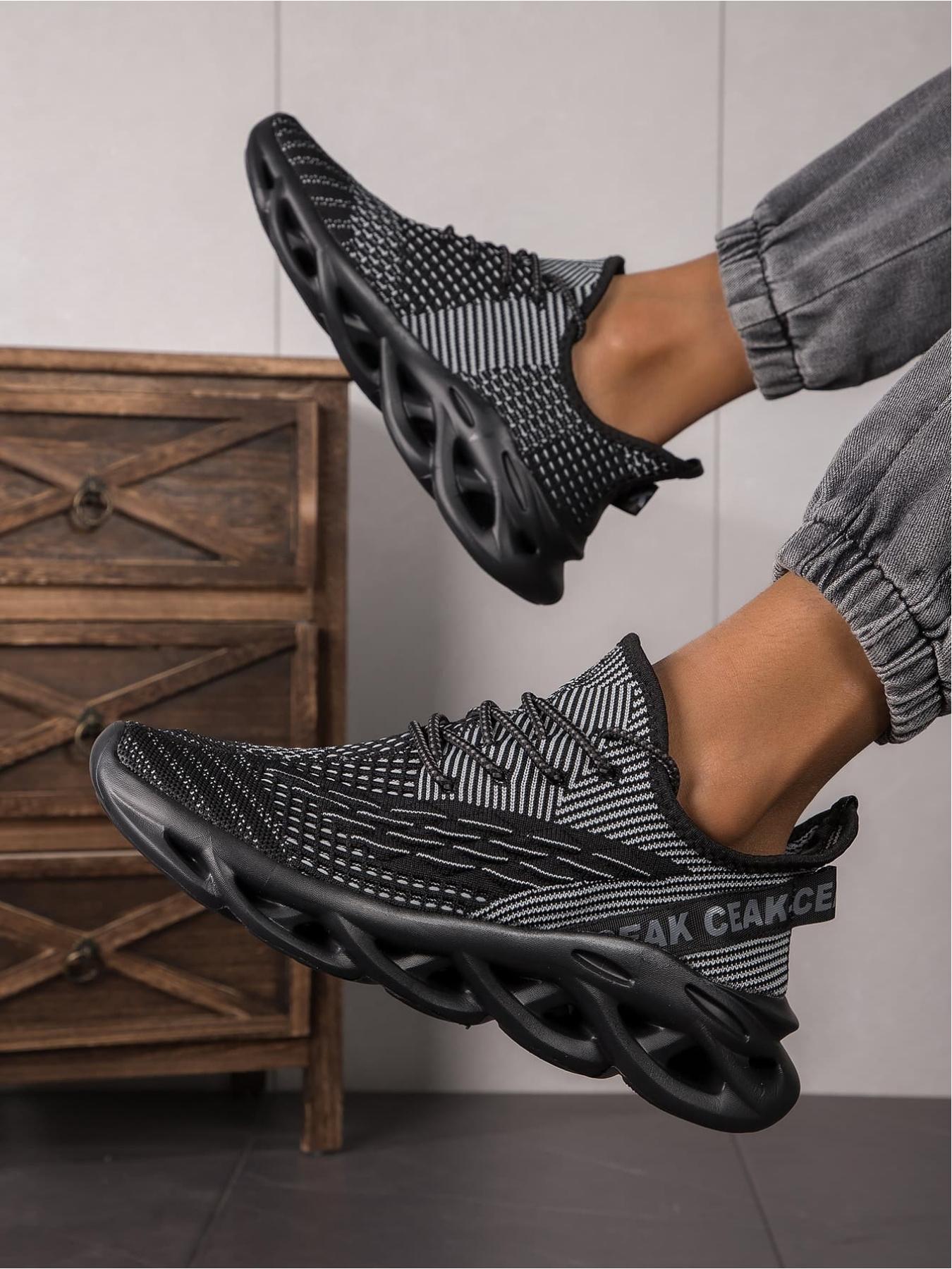 Men's Breathable Flyknit Sock Shoes: Elastic Sock Cuff Wrap, Fatigue-Free Walking Shoes