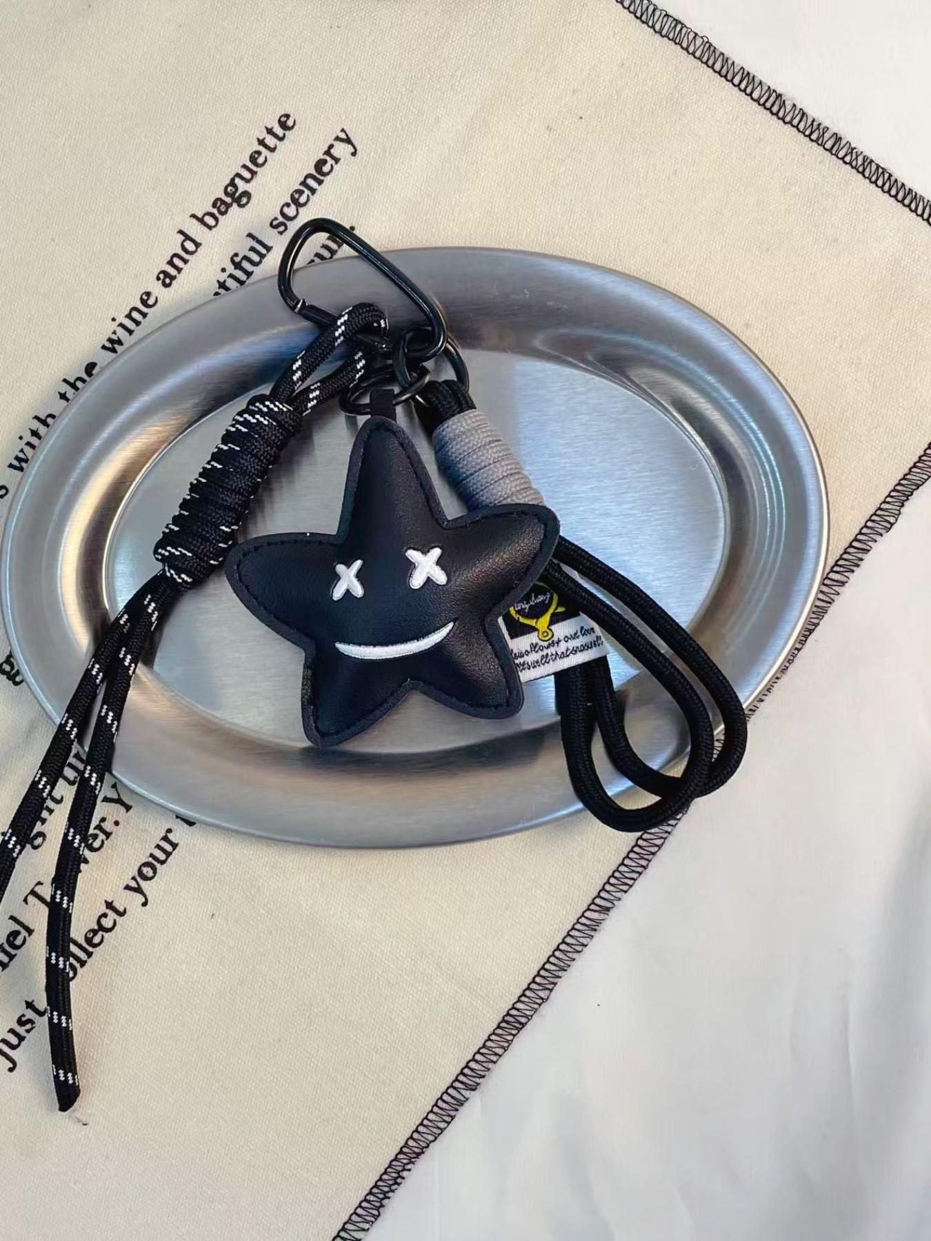 1 PCS Stylish Star & Flower Keychain | Artificial Leather Star & Flower Pendant | Bag Accessory | Suitable for Bag Pendants, Key Pendants | A Perfect Gift for Friends and Lovers | Valentine's Day Gift