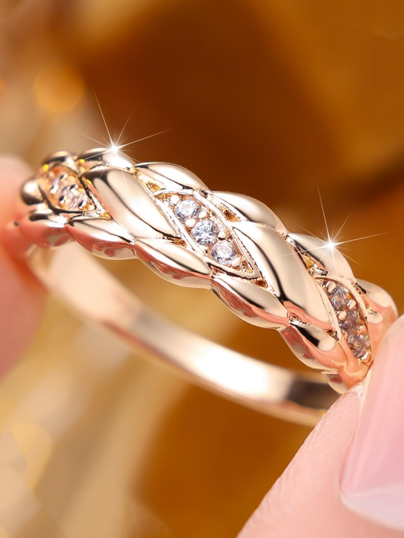 1 Pc Braided Ring for Men and Women, Rhinestone Decorative Stackable Design Delicate Jewelry Perfect for Engagement Weddings, Daily Wear Anniversary Gift for Her