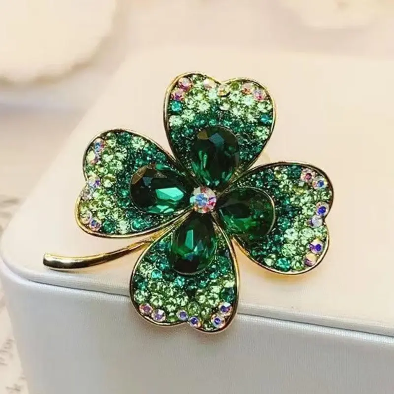 Four-Leaf Clover Brooch Pin, Elegant Vintage Style Accessory, Floral Brooch, High-End Clothing Hat Scarf Decoration, Suitable for All Seasons, Flower Brooch