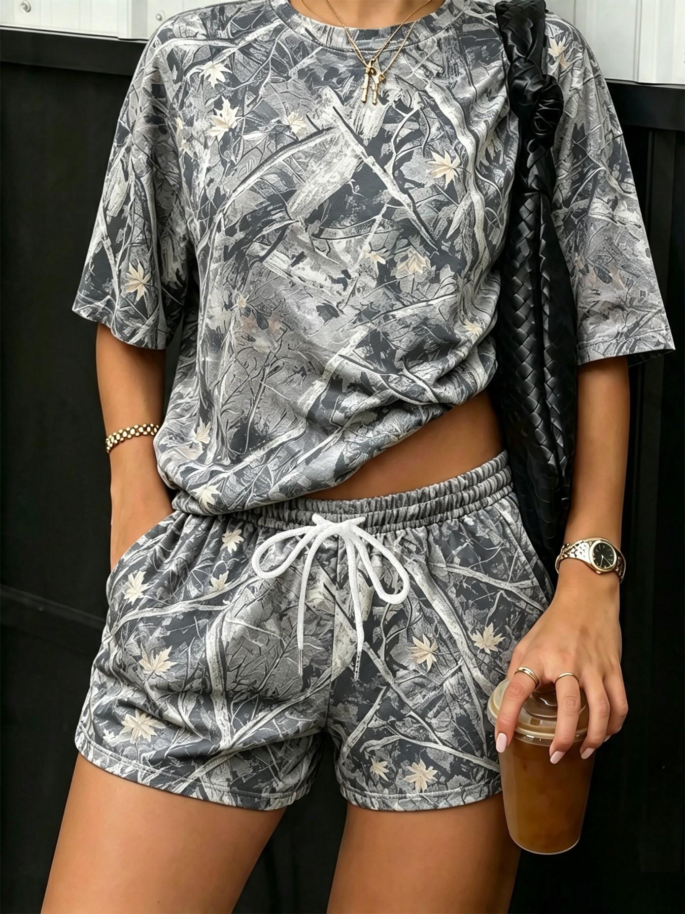 2-Piece Camo Print Set, Camouflage, Soft Short Sleeve Top & Drawstring Shorts, Loose-Fit Casual, American Country Style, Millennial Fashion, Adjustable