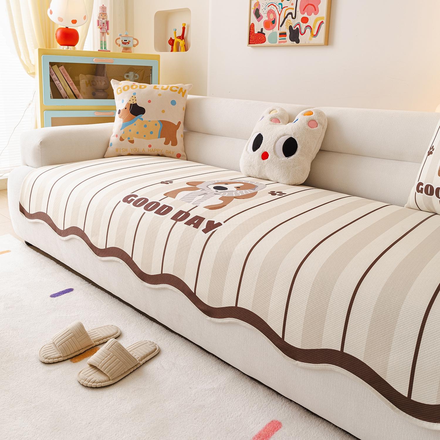 1pc Dog Ice Silk Sofa Pad, Soft Skin-Friendly Cool Cushion, Fashionable Edge Design, Dust-Proof, Fits Single to Five-Seater Sofas