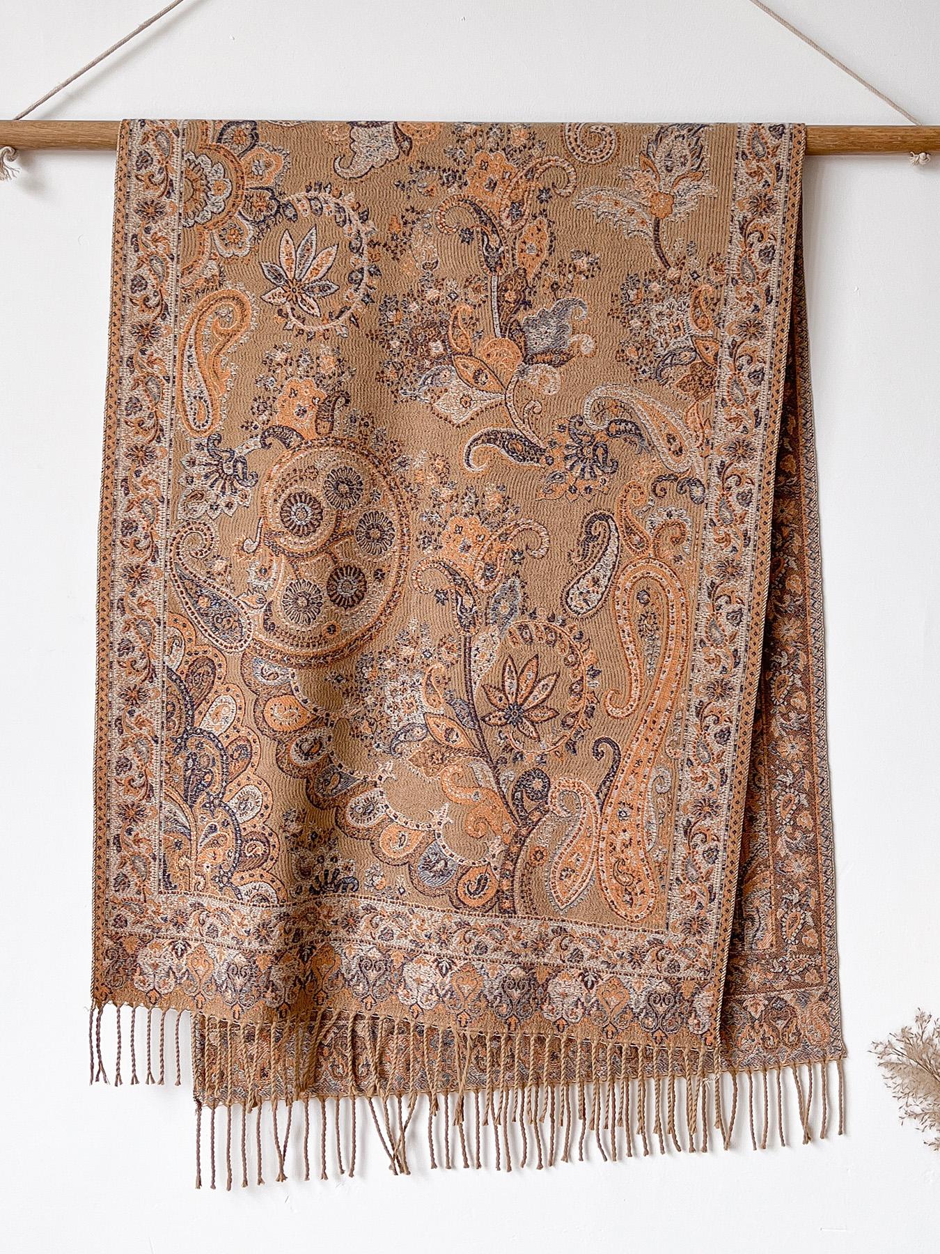 Women's Boho Style Paisley Print Scarf, Fall Winter Woven Fabric, Fitted Design, Soft Warm Accessory for Daily Wear & Modern Fashion