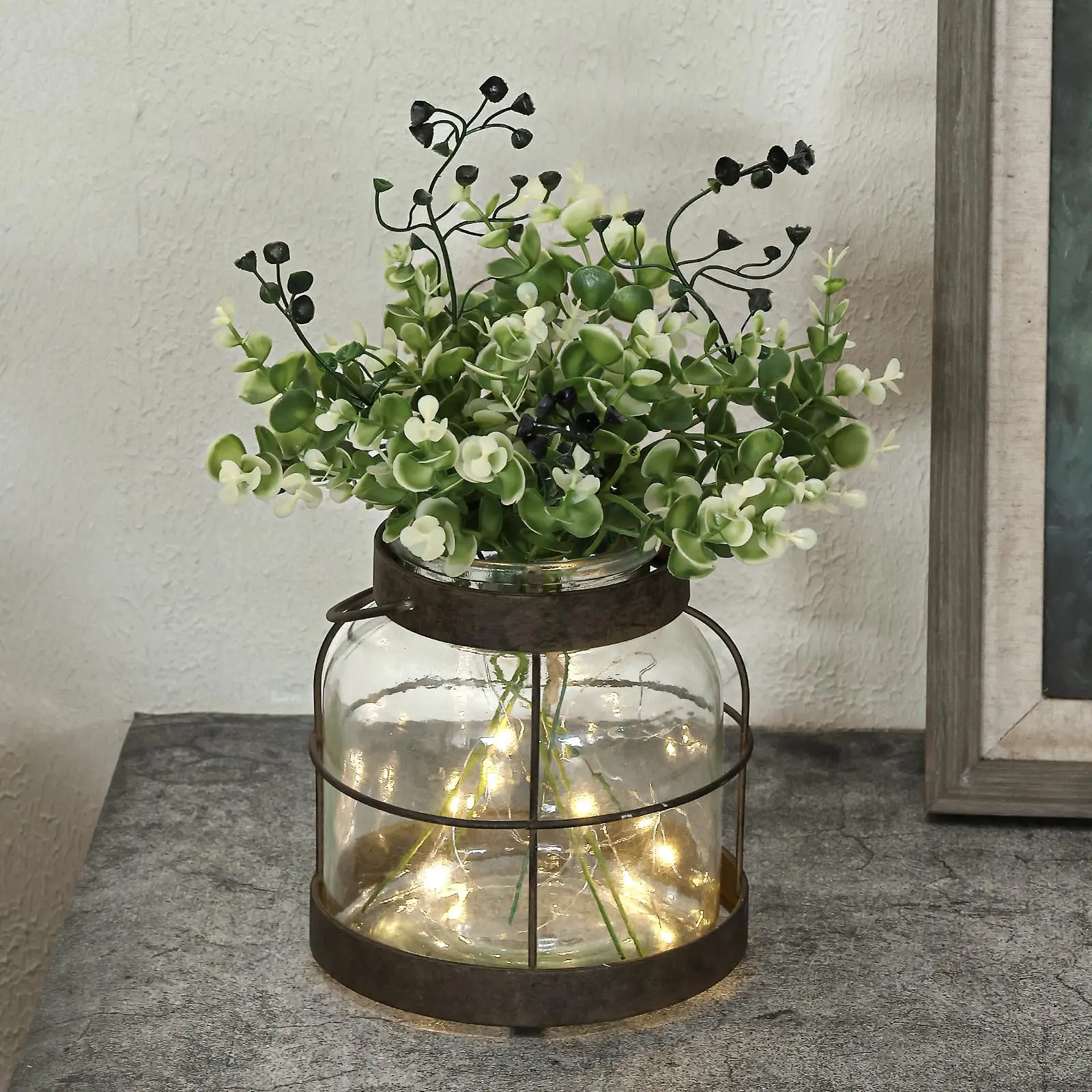 Vase+greenery+light