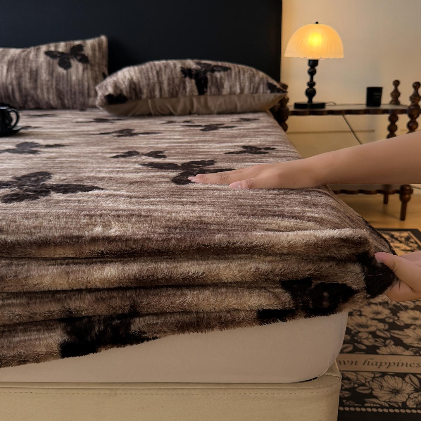 Faux Rabbit Fur Leopard, Tiger & Butterfly Fitted Sheet 3-Piece Set – Luxurious, Soft & Warm Solid Color Bedding, Premium Set (Includes 1 Fitted Sheet + 1/2 Pillowcases), All-Season, Bed Sheets, Perfect for Bedroom, Dorm, Sofa, Cozy Christmas Gift