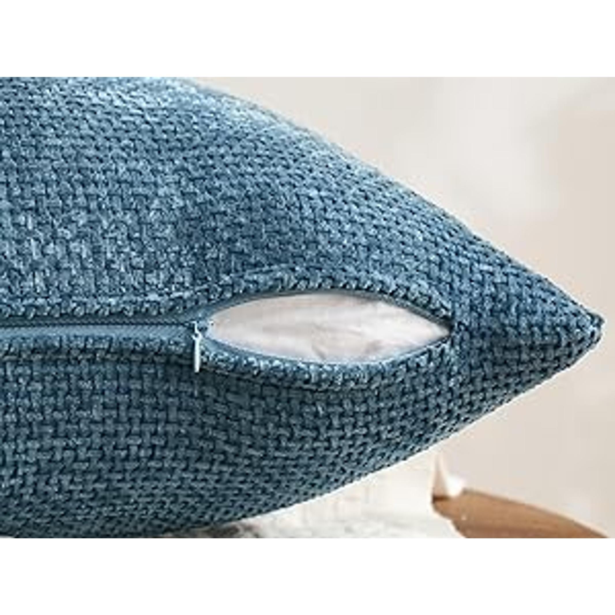 Pack of 4 Couch Throw Pillow Covers 18x18 Inch Neutral Blue Soft Decorative Chenille Pillow Covers Farmhouse Accent Cushion Covers for Boho Western Spring Coastal Decor Sofa Bed Living Room
