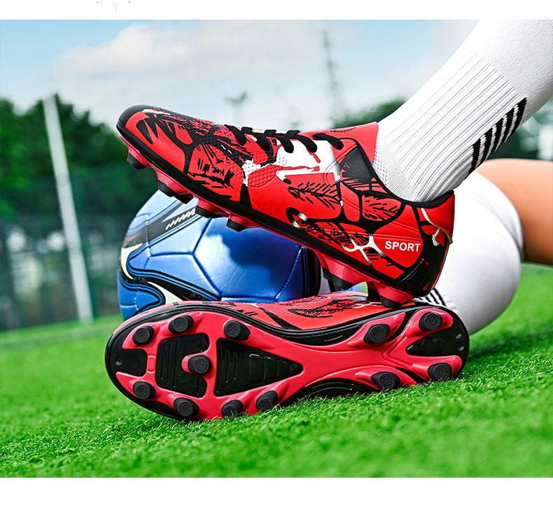 1 Pair Unisex Soccer Training Shoes Flexible Movement Quick Response Anti-Slip Wear-Resistant Comfort Insole 3 Color Options