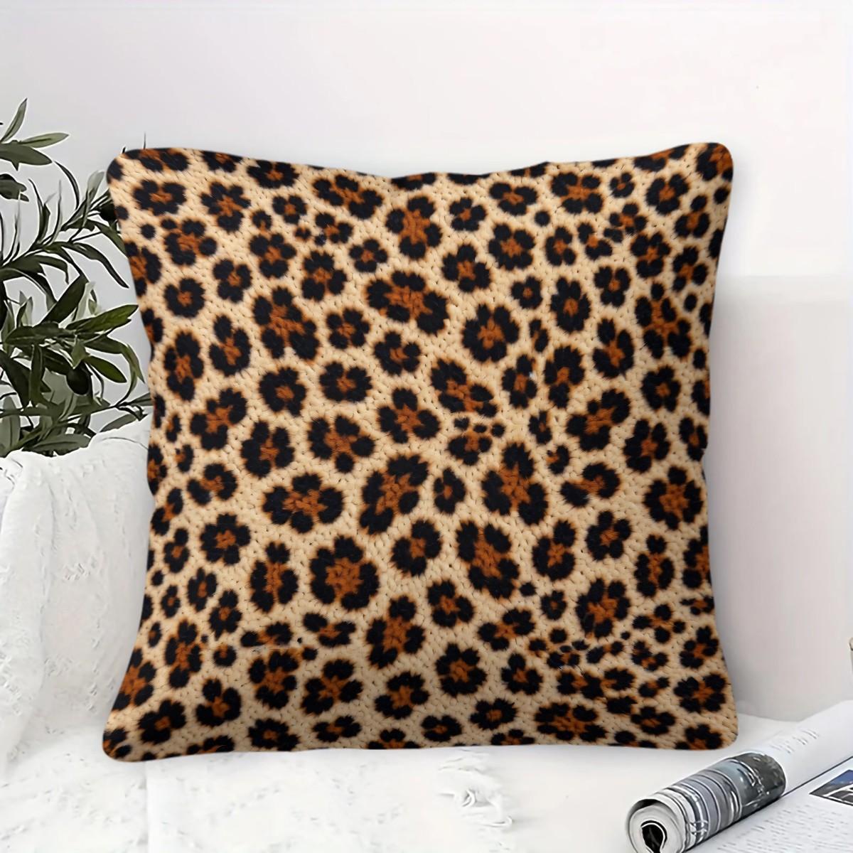 Classic Leopard Print Boho Chic Throw Pillow, Luxury Vintage Bohemian Decorative Pillow with Insert, All Season Lumbar Support Cushion for Sofa, Bay Window, Cafe, Perfect Housewarming Birthday Christmas Gift