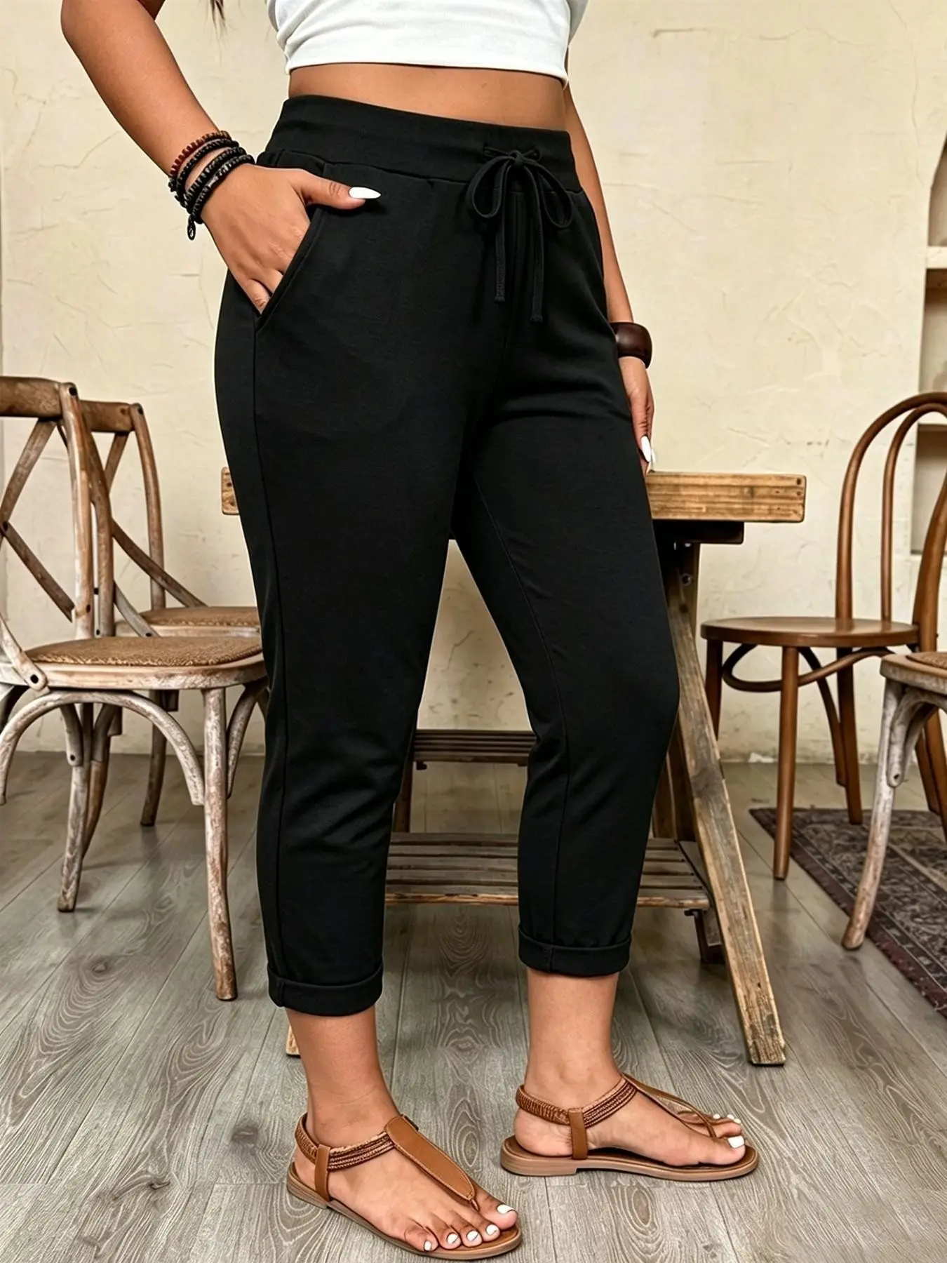 Plus Size Women's High Waist Capri Pants, Casual Elastic Waist Drawstring Stretch Trousers with Pockets for High Street, Coffee Run, Travel, Weekend and Daily Outfits