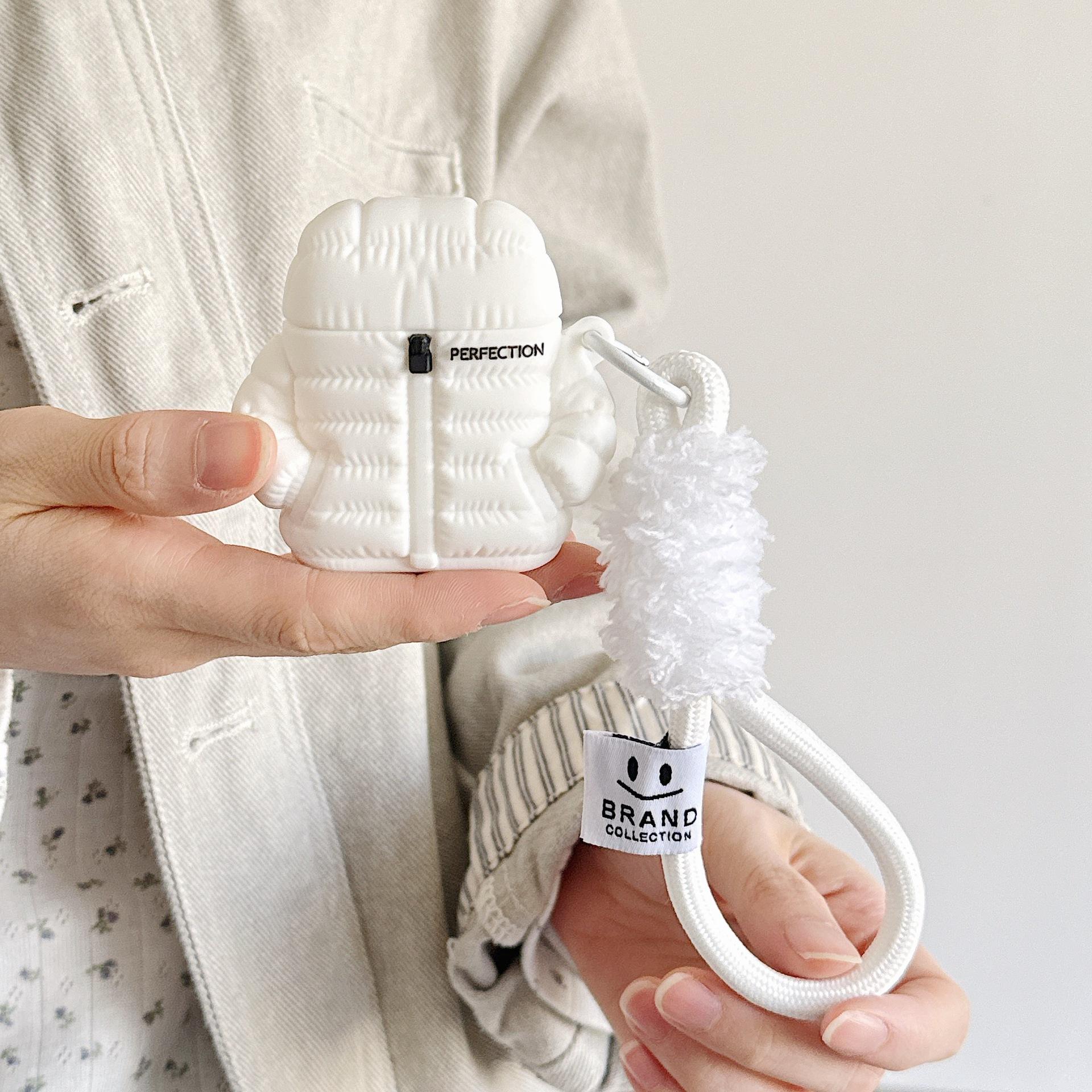 1 down jacket shaped headphone case, cute wireless Bluetooth headphone case, drop resistant, durable and stylish accessory, suitable for AirPods pro3/1/2/3/4/pro/pro2 (shape may vary depending on model)