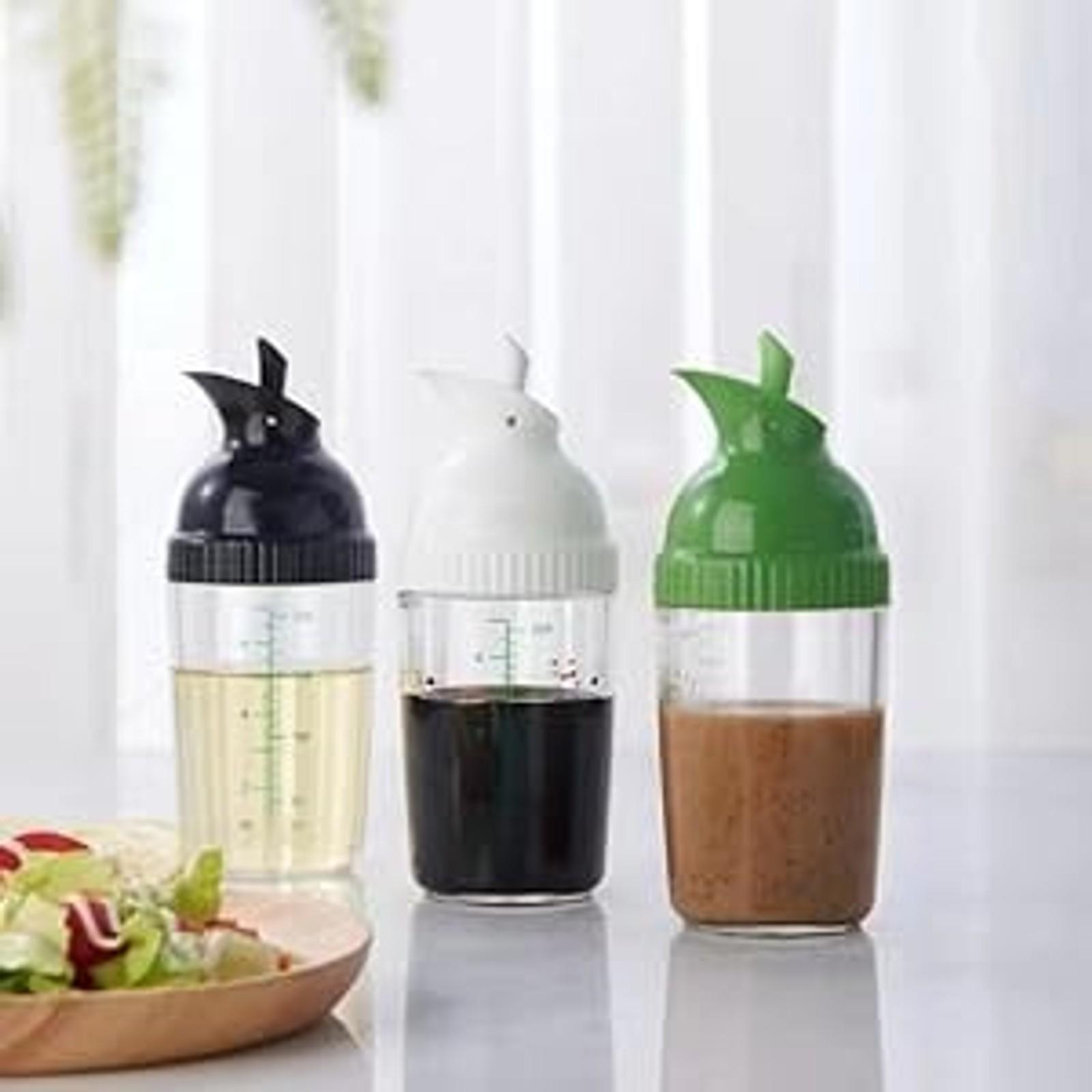 Salad Dressing Shaker Container, Homemade Salad Dressing Bottle Mixer Measure,Dripless Pour, Soft Grip, BPA Free（2 Pcs）
