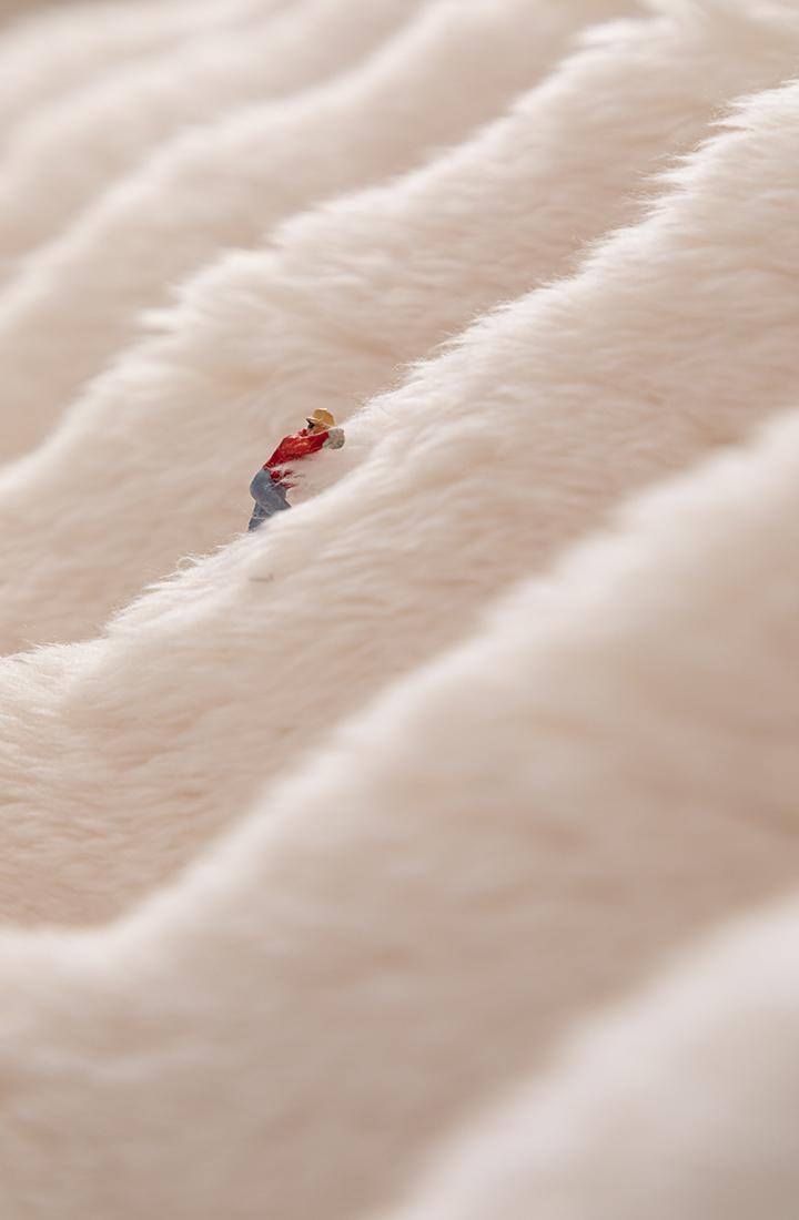 Plush Striped Sofa Cover, 1 Count Non-Slip All-Season Eco-Friendly Sofa Cushion Cover, Pet-Friendly Sofa Slipcover for Living Room and Bedroom Decor