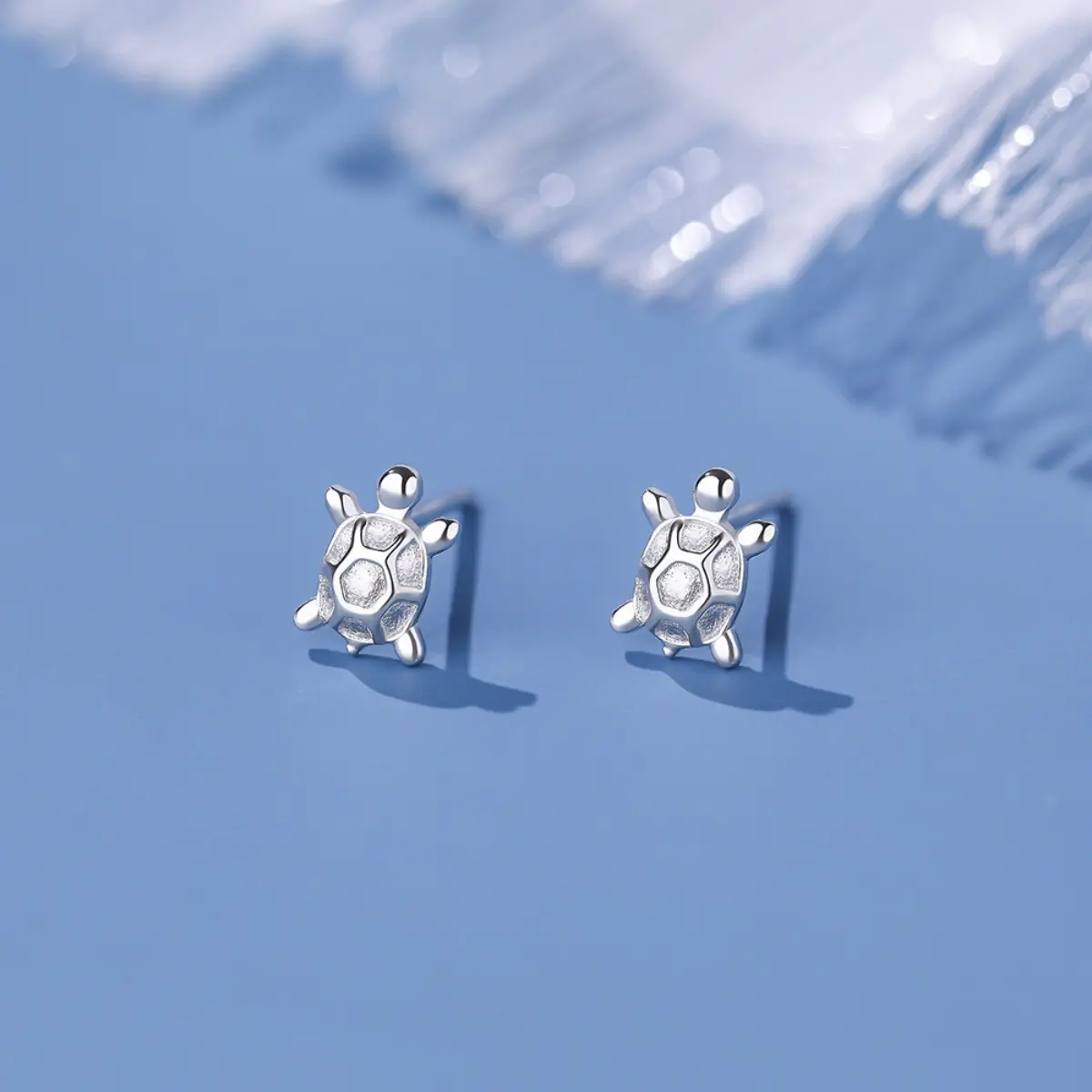 Women's S999 Pure Silver Turtle Stud Earrings - Unisex S999 Series Animal Motif Jewelry, Stylish Versatile Silver Accessories for Daily Wear & Commuting