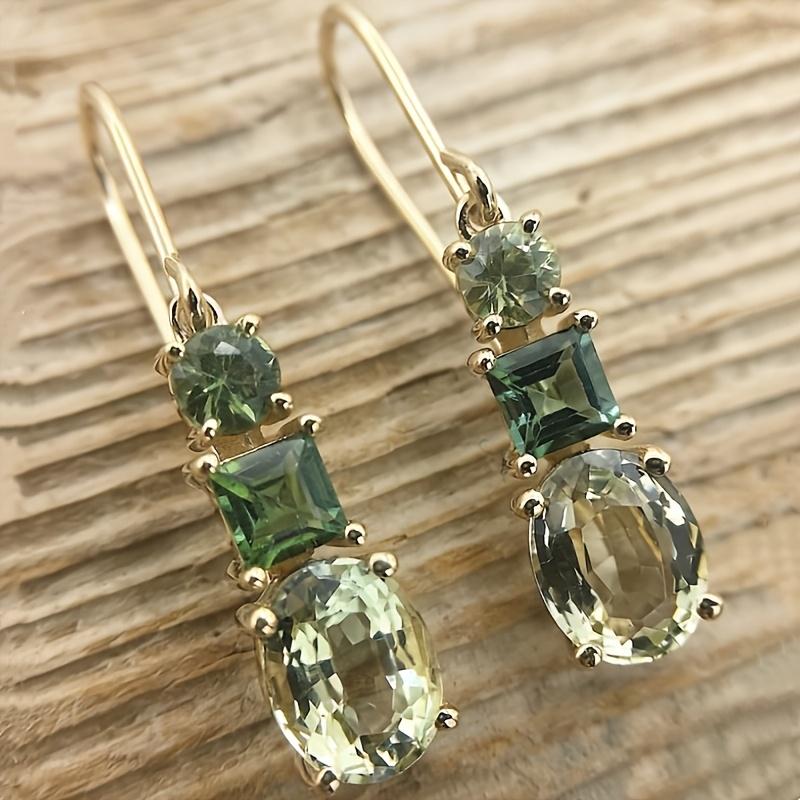 A Pair of High-End Olive Green Irregular Geometric Drop Earrings, Elegant And Sexy, Suitable for Women'S Parties, Vacations, Or Everyday Gifting