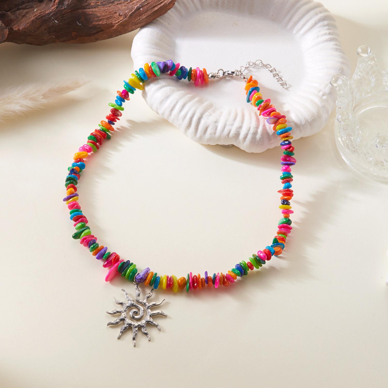 Bohemian Vacation Style Sun Flame Natural Stone Necklace, French Vintage Beaded Pendant Chain, Unique Jewelry Accessory