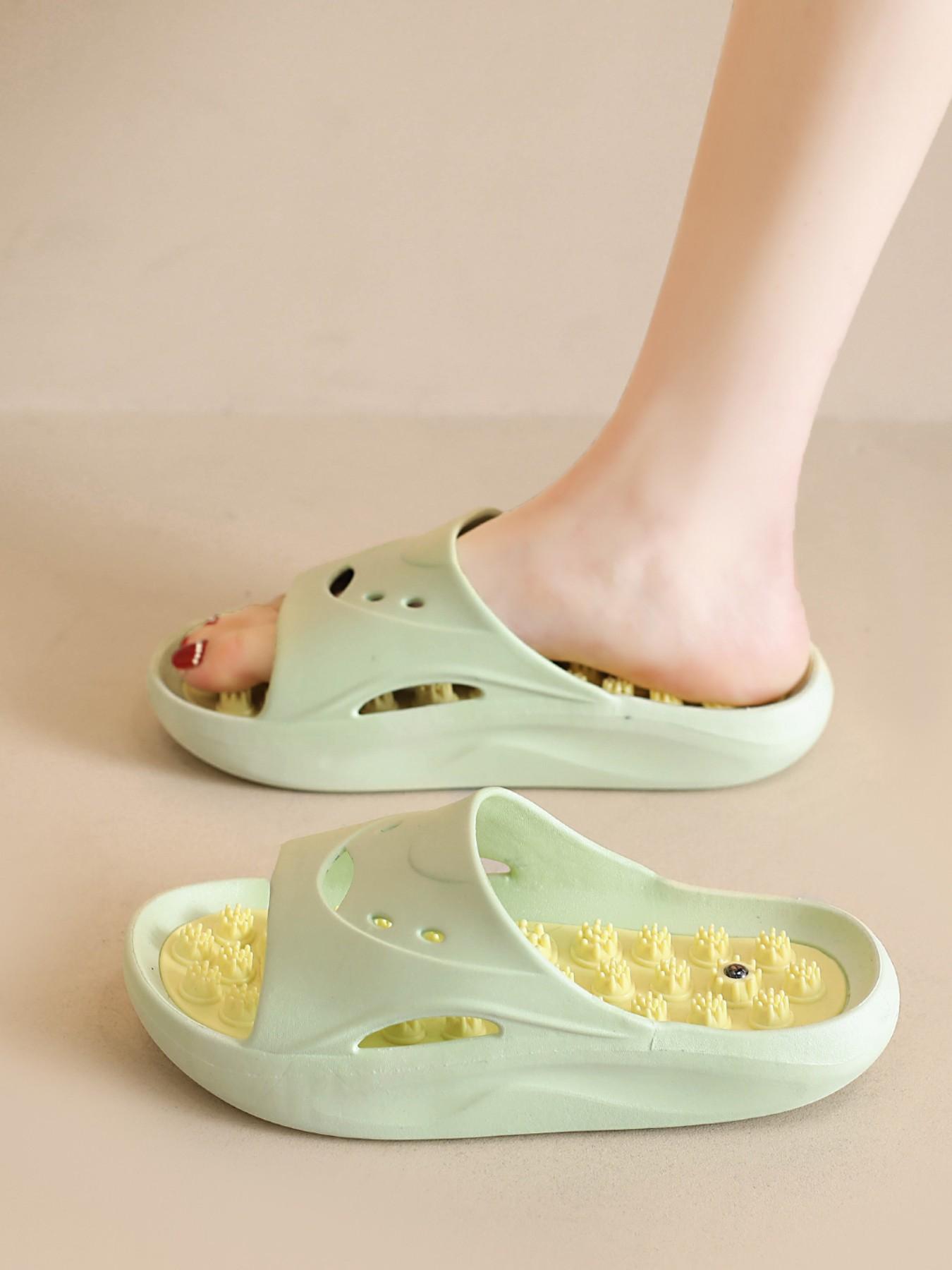 Trendy Thick Sole Women's Slippers, Comfortable Loose Fit, Home and Beach Use, Casual Patchwork Design, PU Leather, Eva Sole