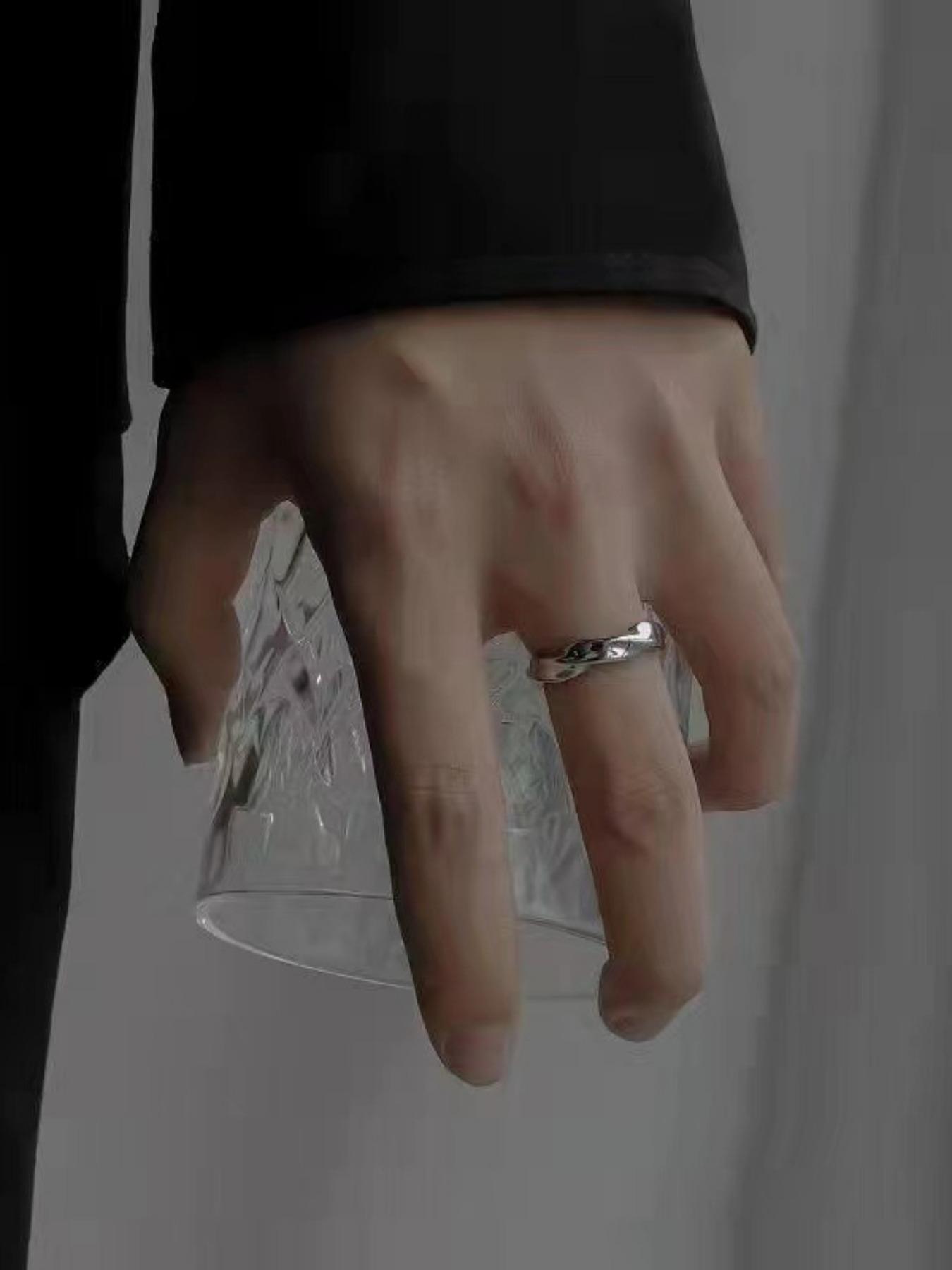 Minimalist Mobius Twist Ring Unisex Adjustable Infinite Silver Color Jewelry, Y2K Aesthetic Fashion Accessory for Men and Women