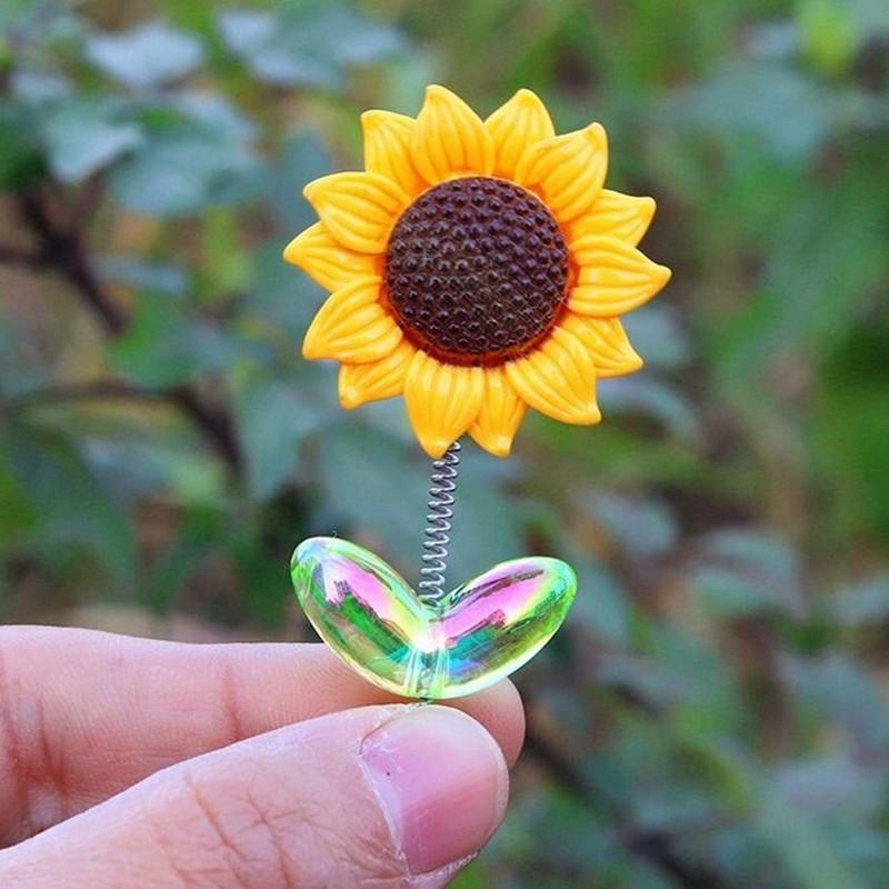 Sunflower Car Dashboard Decorations, Cute Bobblehead Sunflower, Fun Car Accessory, Car Ornament, Perfect for Dashboard Decoration, Enhance Your Ride Style Sunflower Car Dashboard Decorations, Cute Bobblehead Sunflower, Fun Car Accessory, Car Ornament, Perfect for Dashboard Decoration, Enhance Your Ride Style