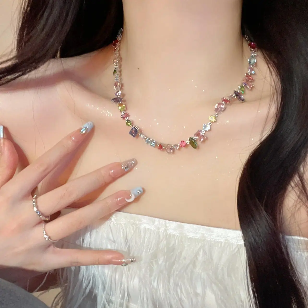 Women's Heart Shape Candy-Style Cubic Zirconia Slim Chain Choker, Rainbow Dainty Clavicle Jewelry for Daily Wear, Party Nights (Wearable Accessory for Smart Device Users)