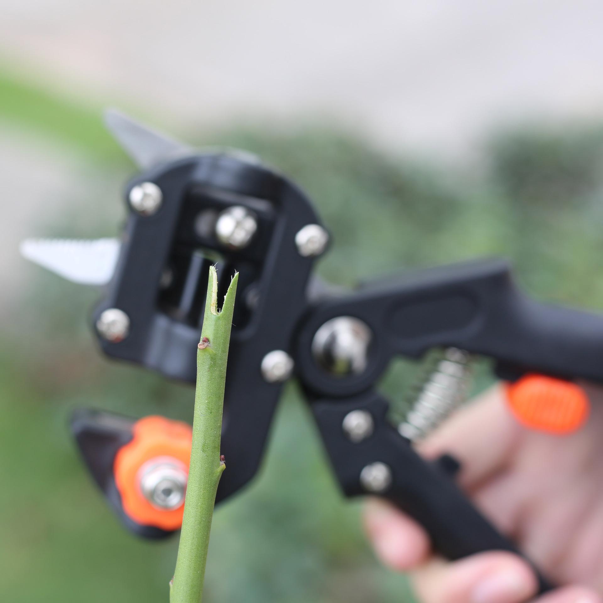 Multifunctional Pruning Tool, Professional Garden Pruning Tool, Garden Tools for Pruning, Cutting, Planting, Weeding, Seeding, Fertilizing, Garden Anvil Trimmer